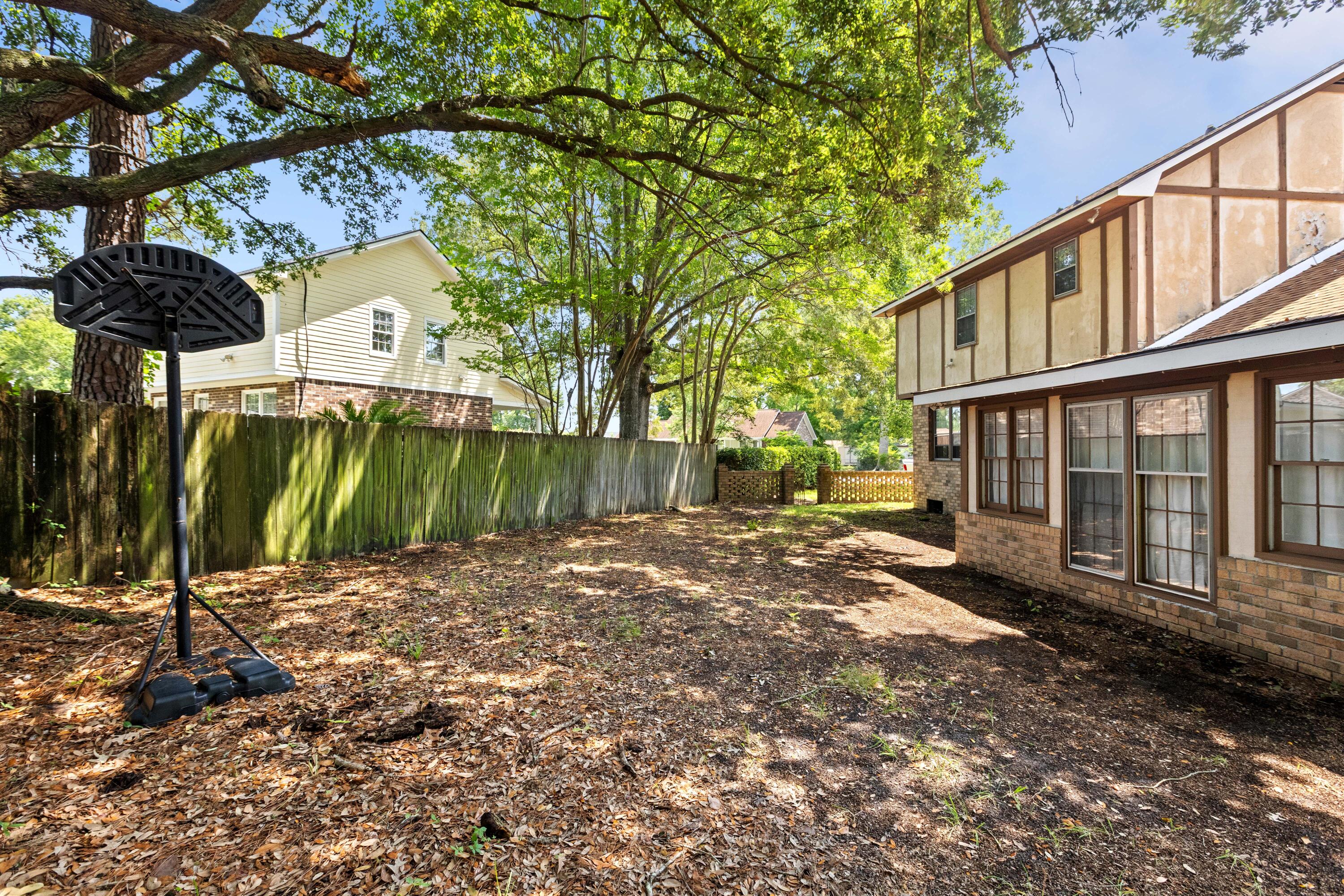 8113 Waltham Road