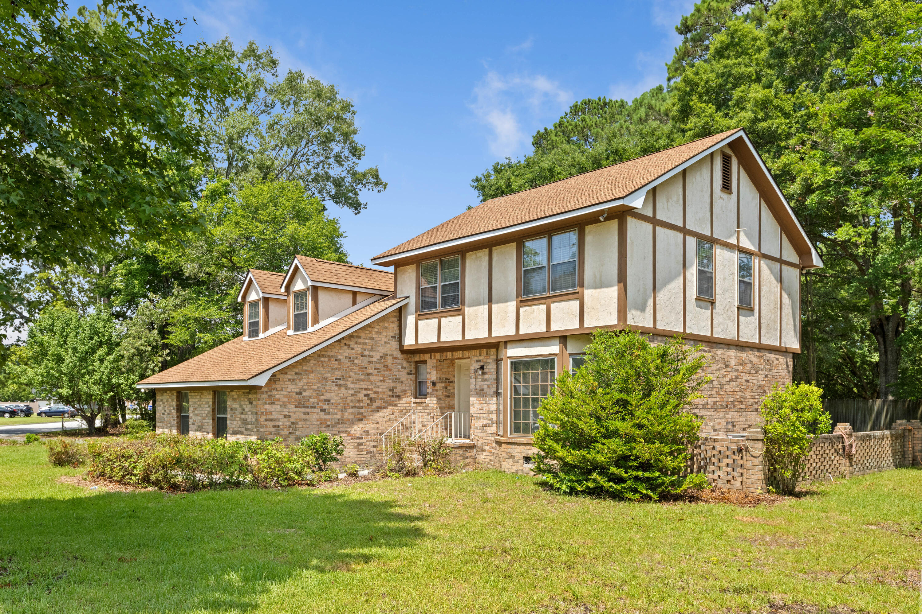 8113 Waltham Road
