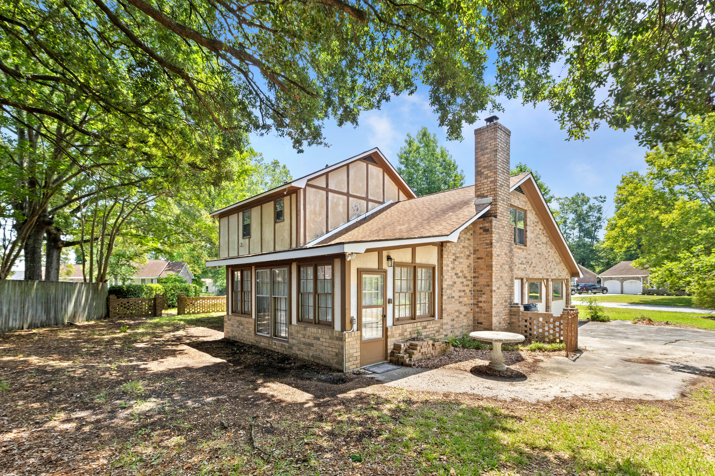 8113 Waltham Road