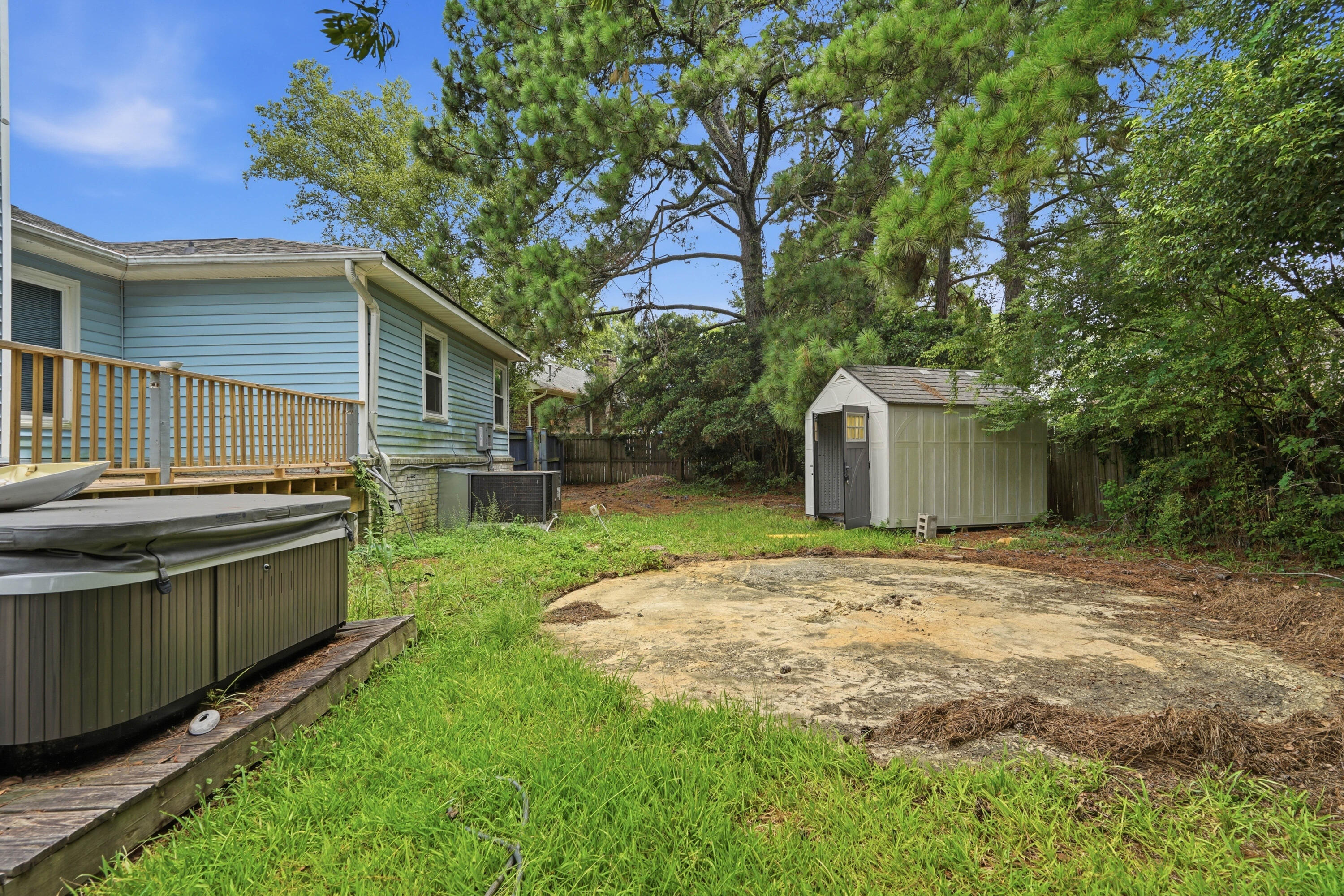 608 Dolphin Drive