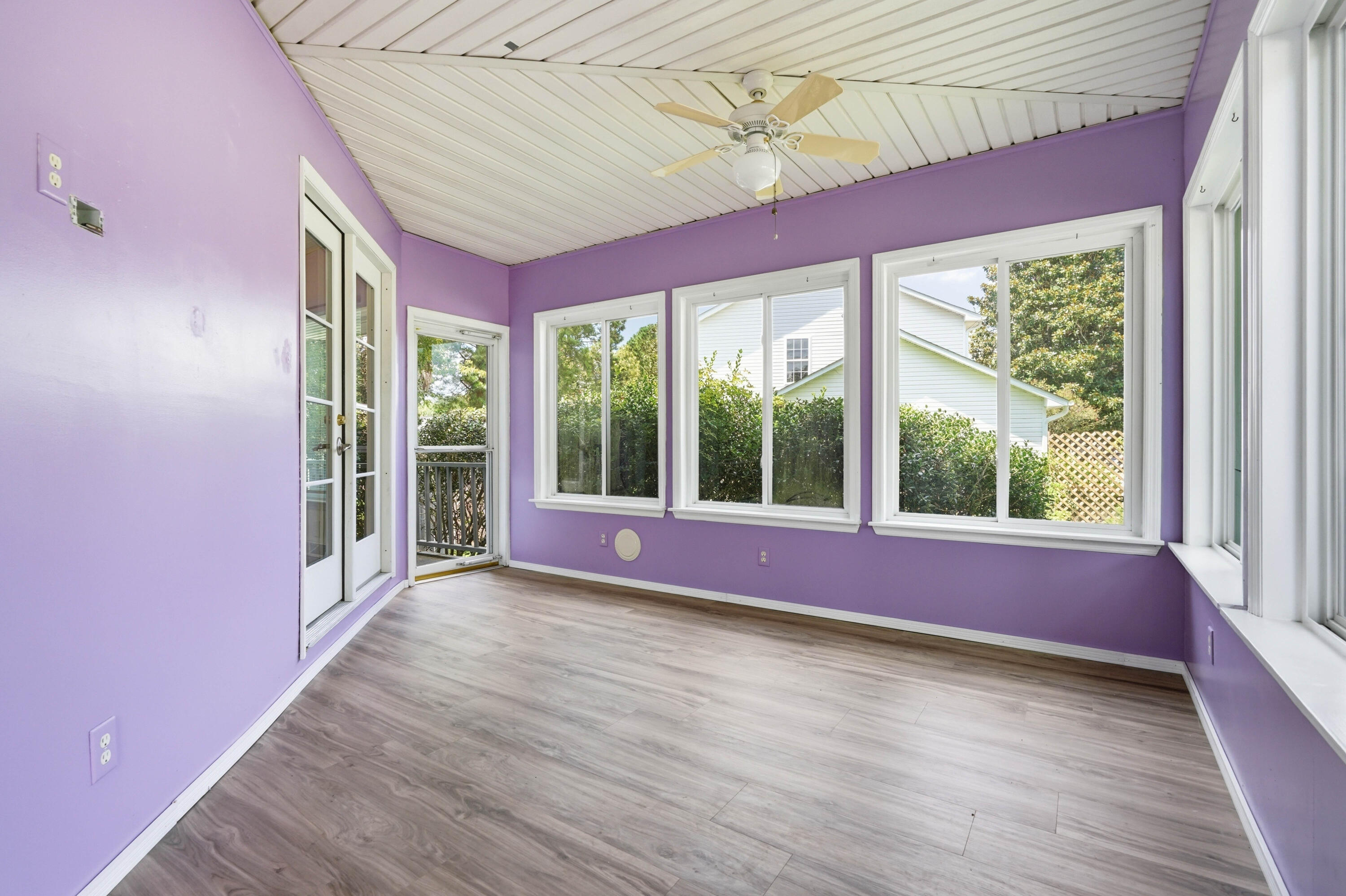 608 Dolphin Drive
