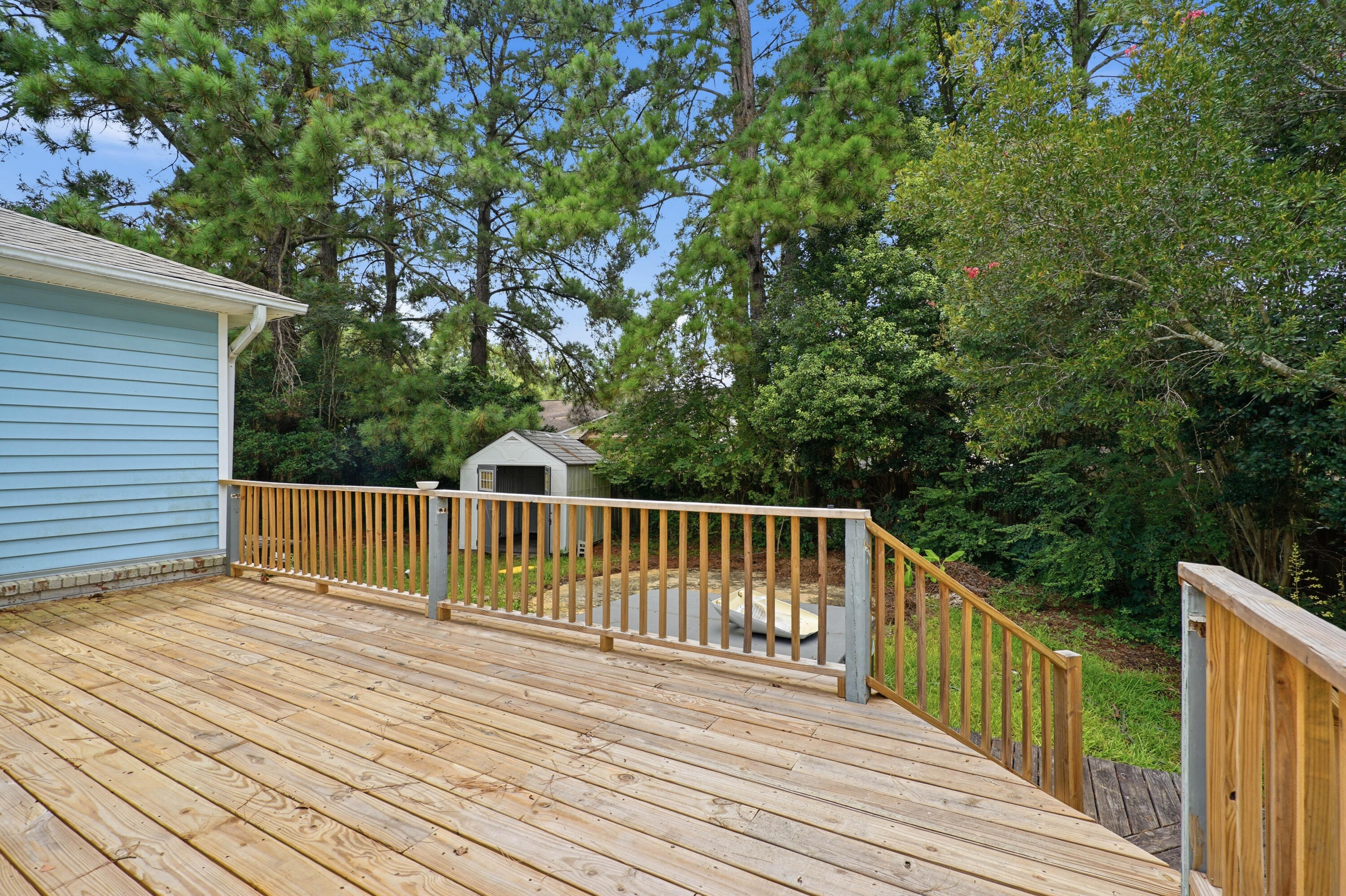 608 Dolphin Drive