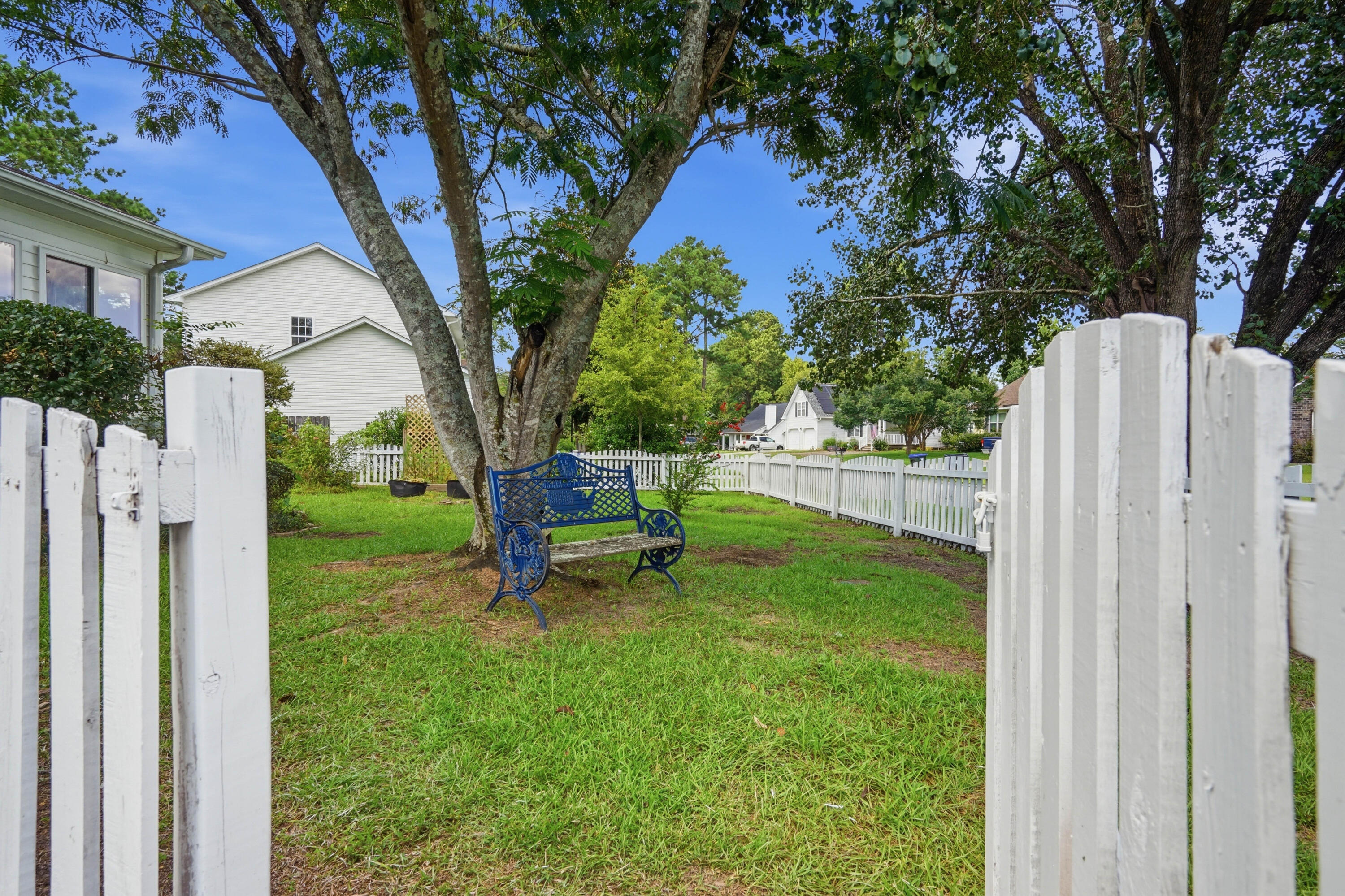 608 Dolphin Drive