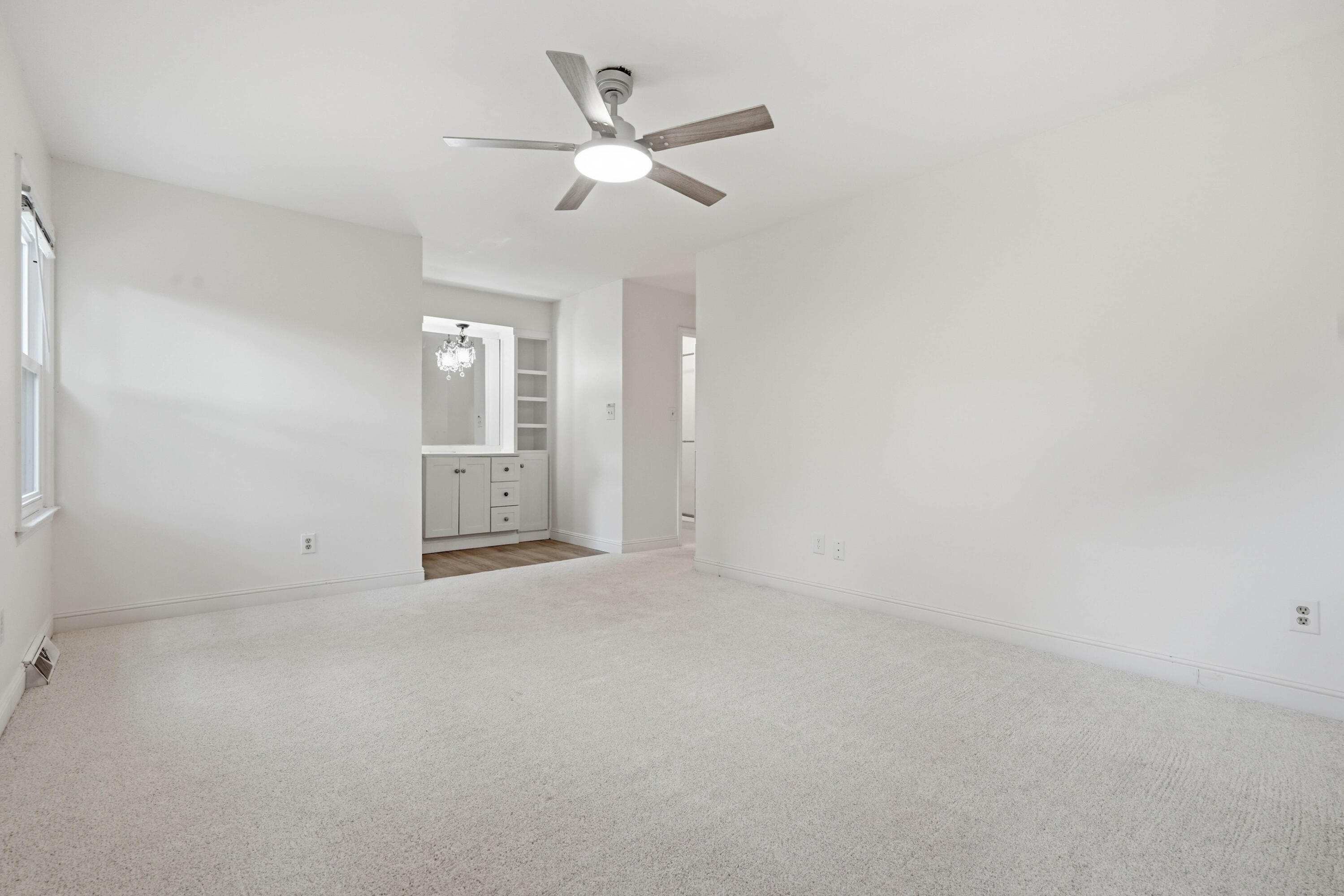 608 Dolphin Drive