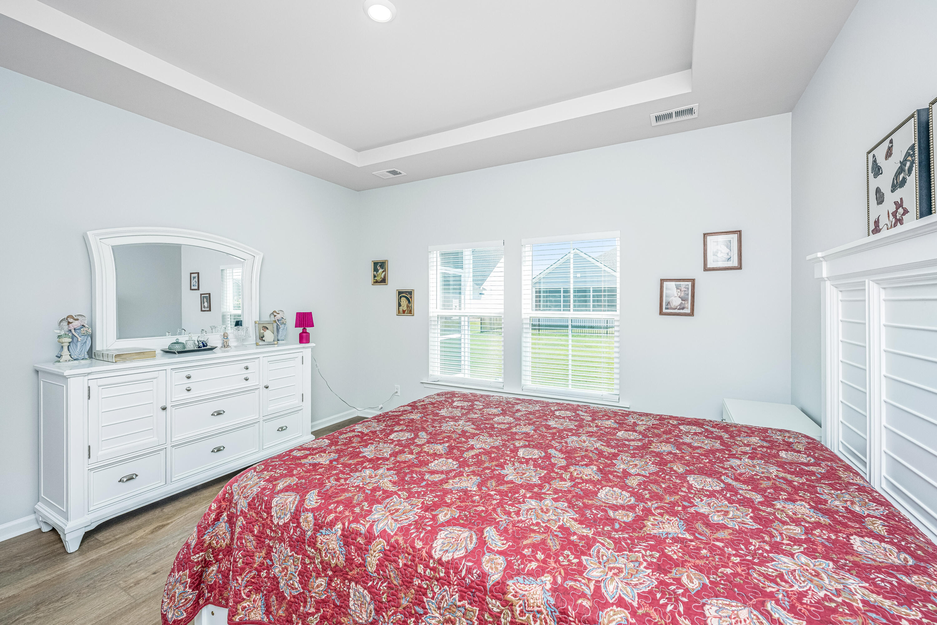 1146 Glorious Way