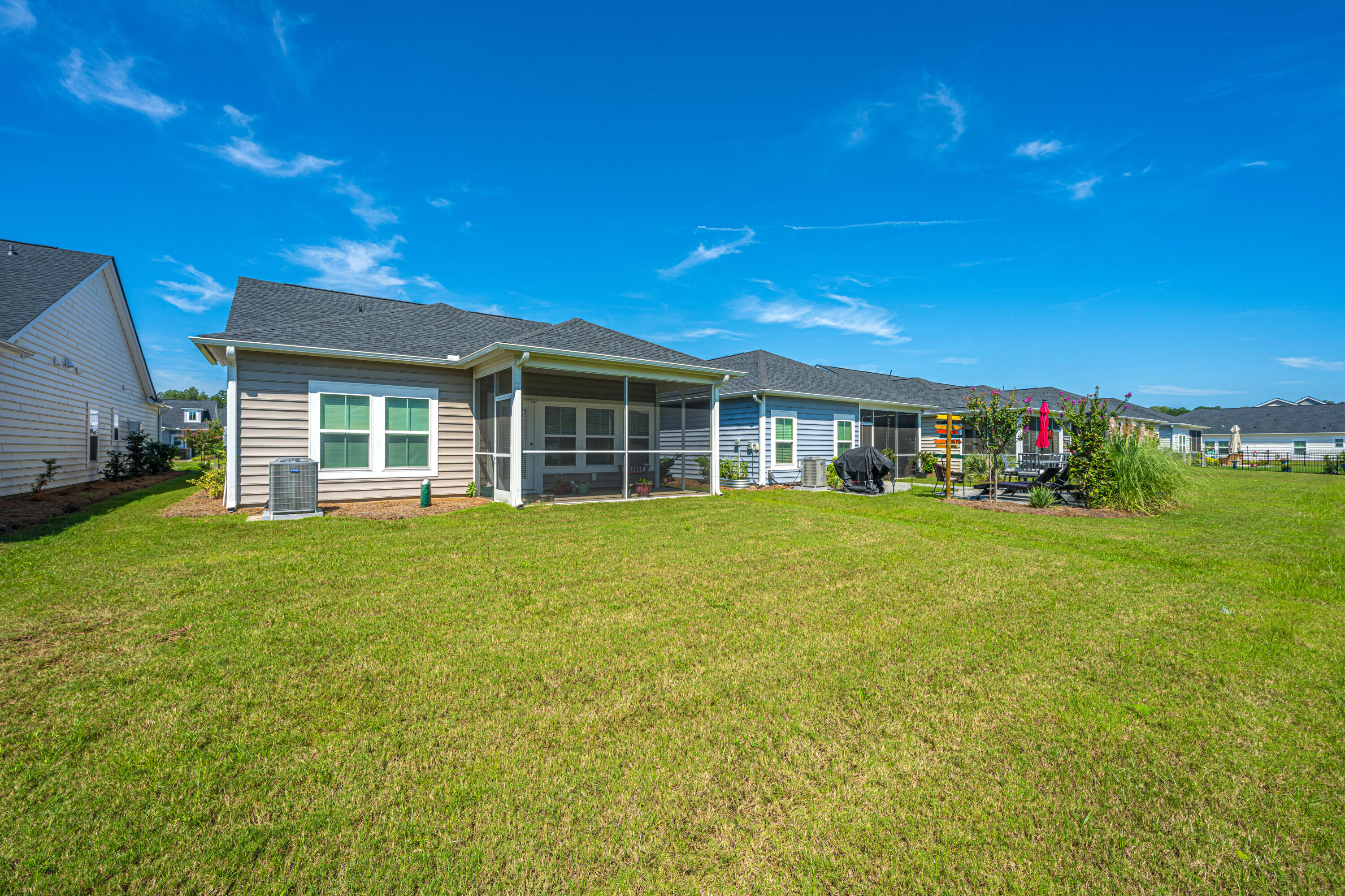1146 Glorious Way
