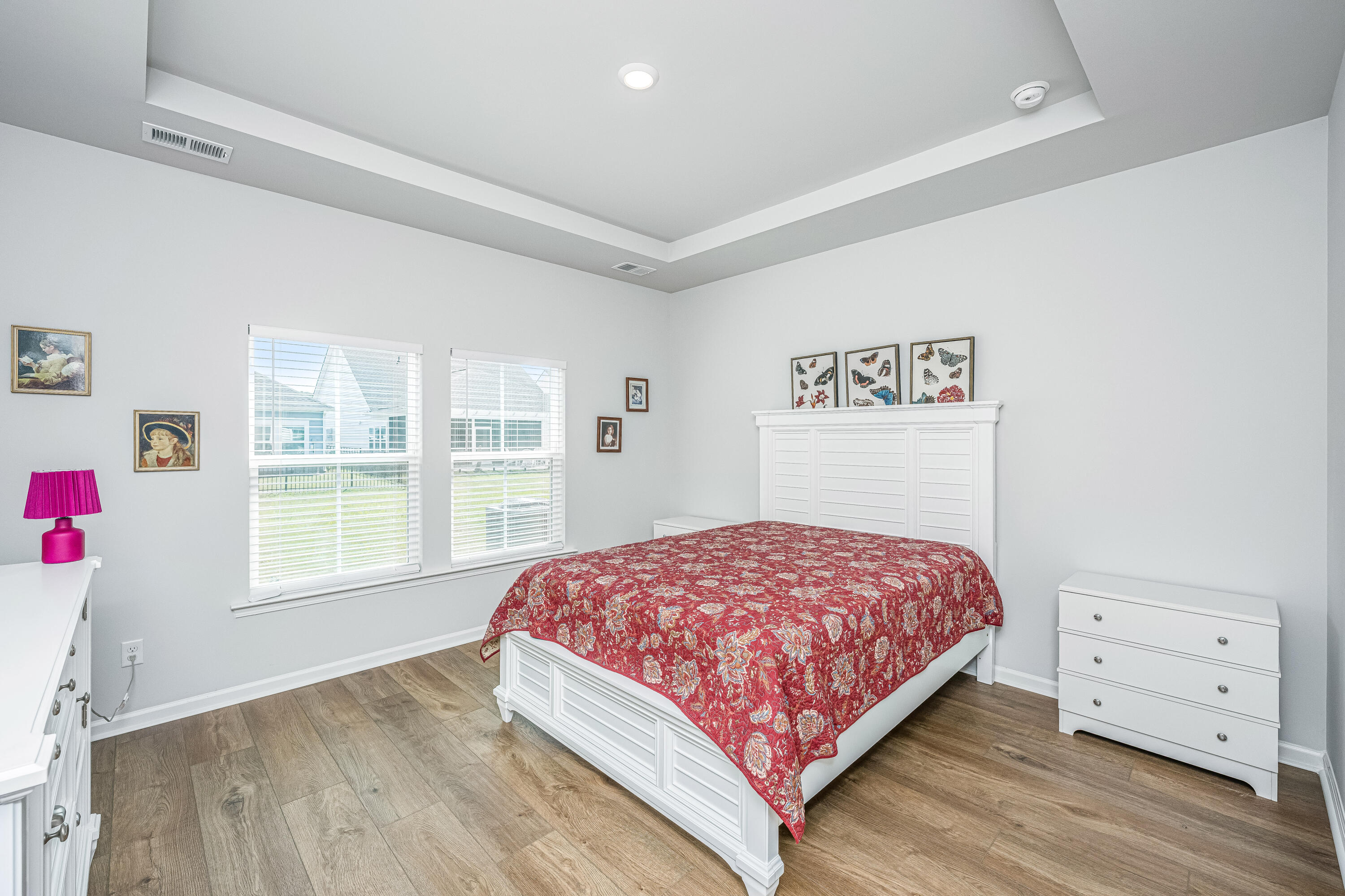 1146 Glorious Way