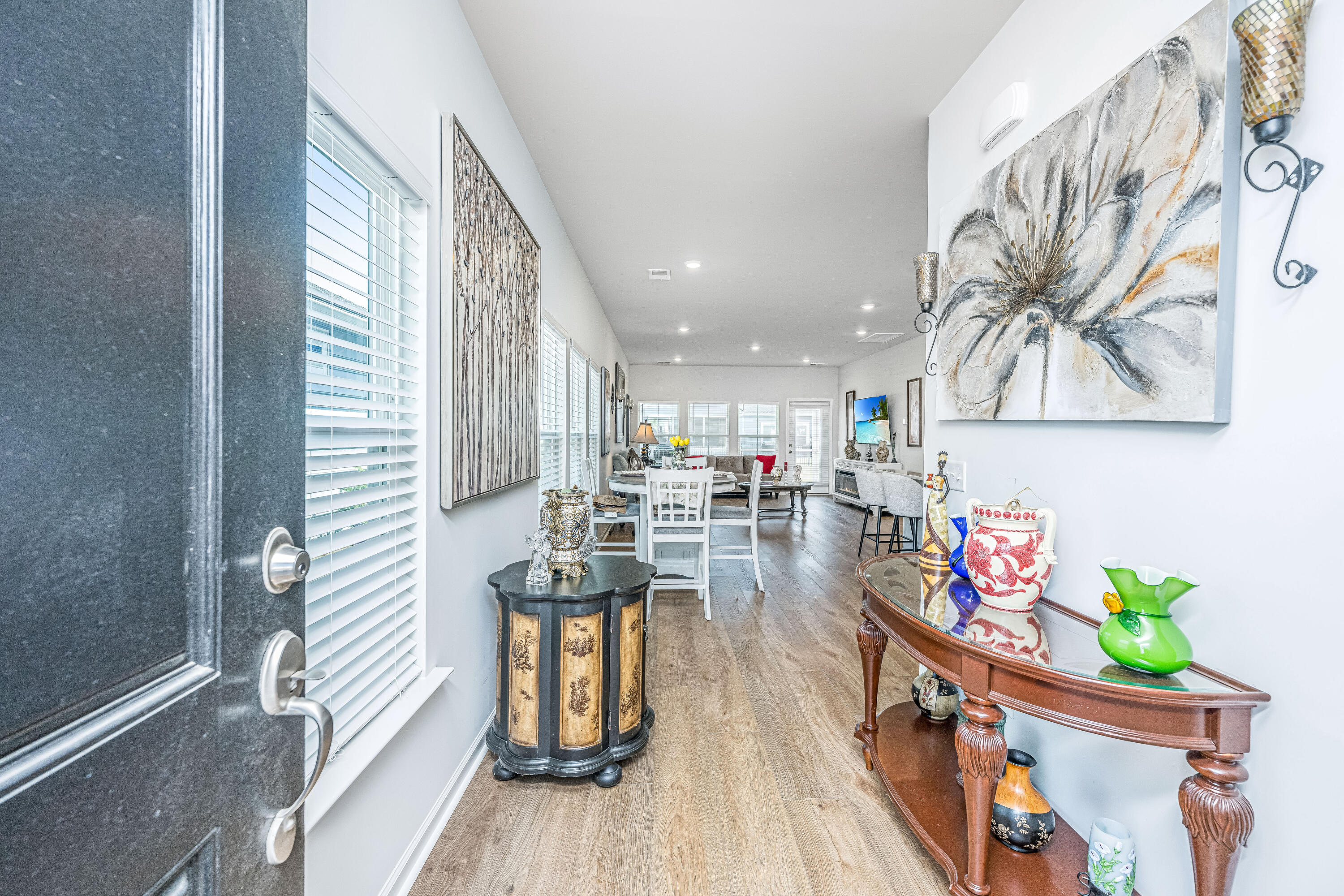 1146 Glorious Way