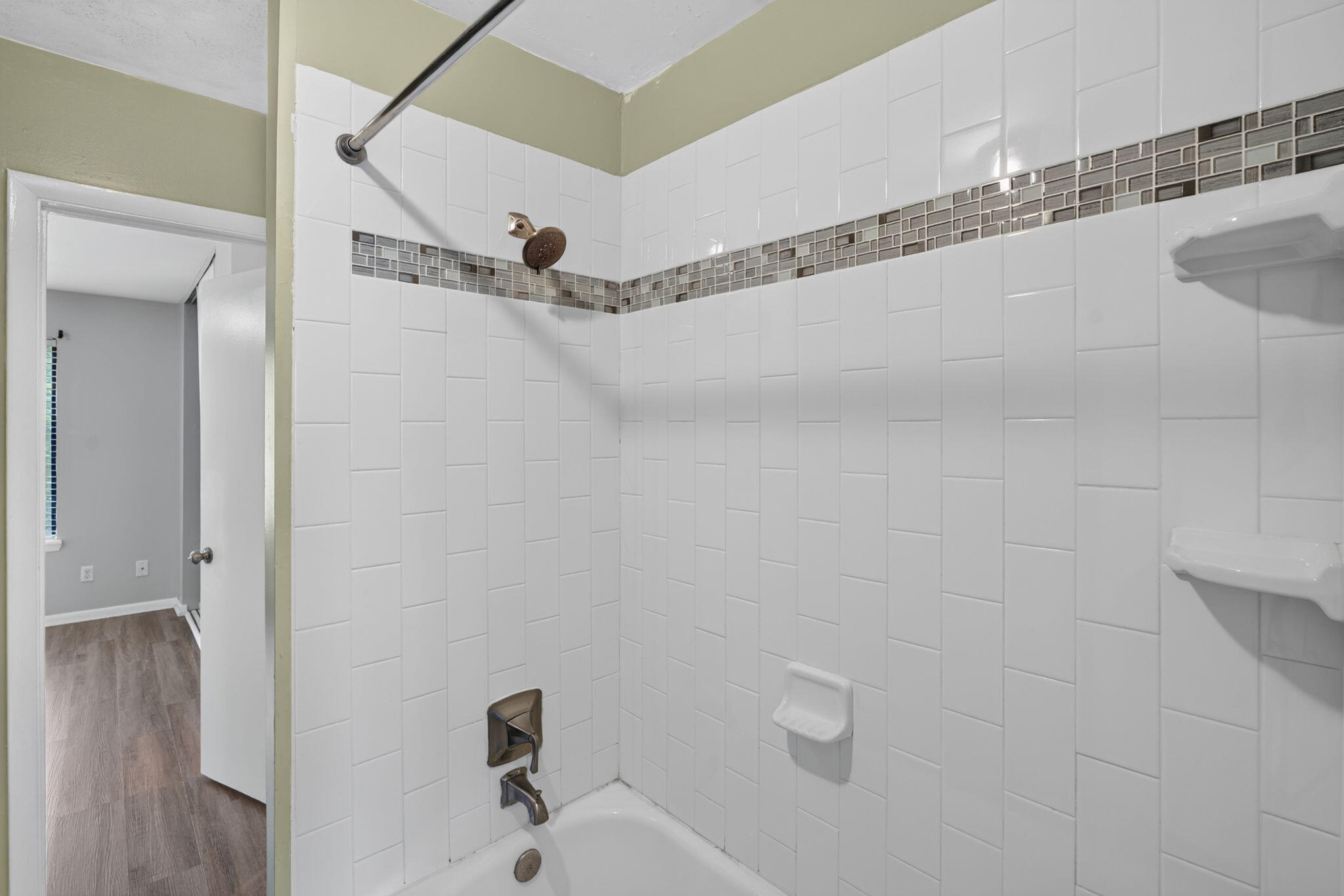 1530 Fort Johnson Road Apt 1l