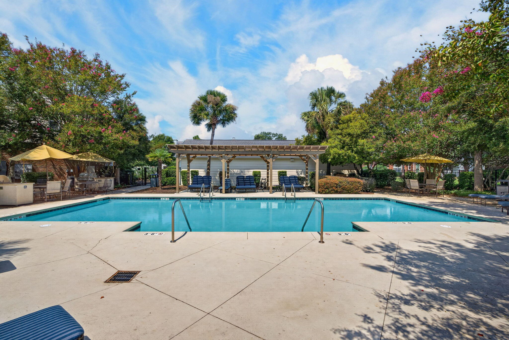 45 Sycamore Avenue Apt 836