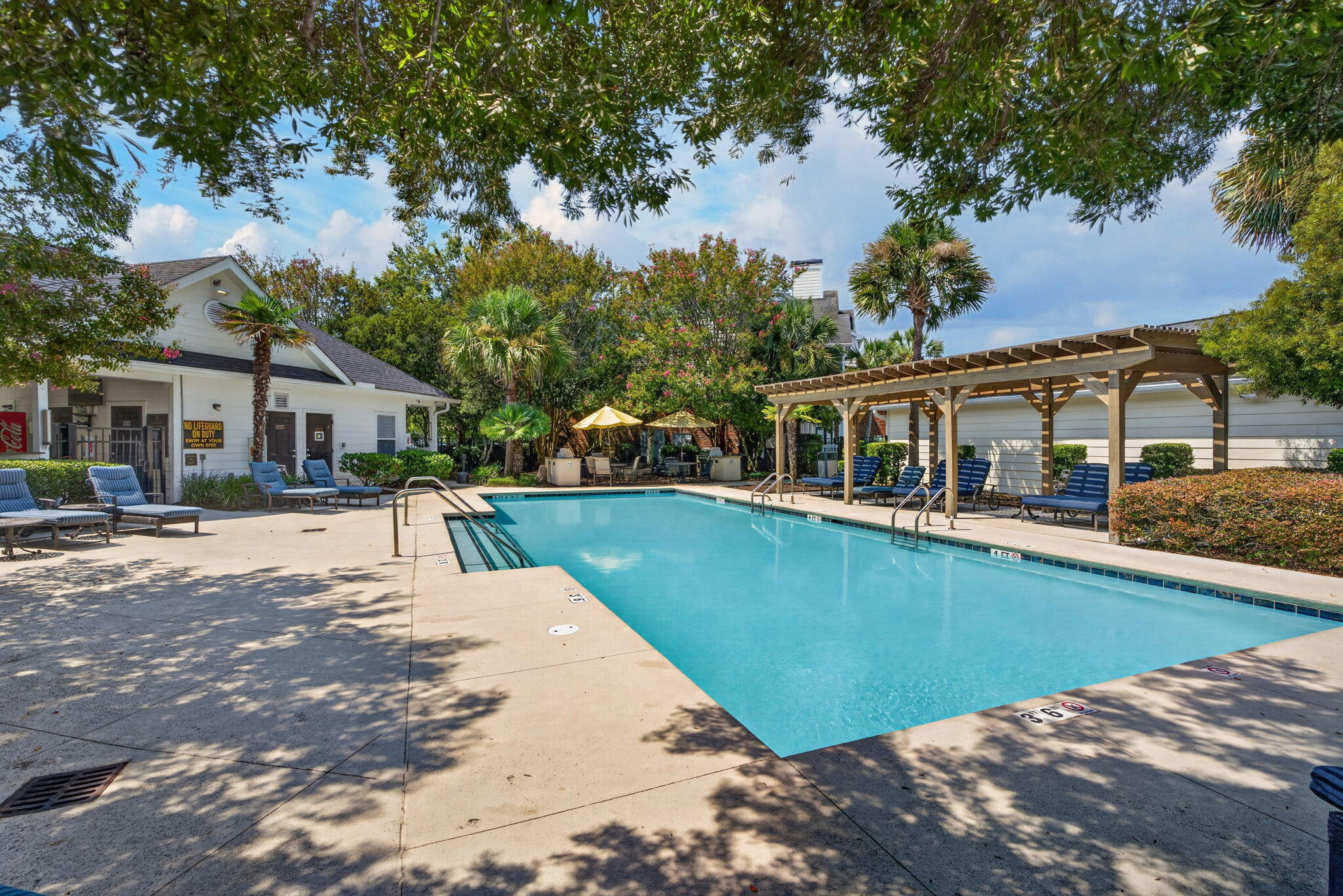 45 Sycamore Avenue Apt 836
