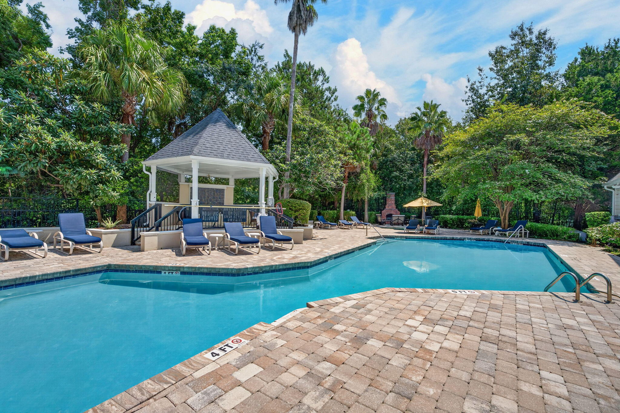 45 Sycamore Avenue Apt 836