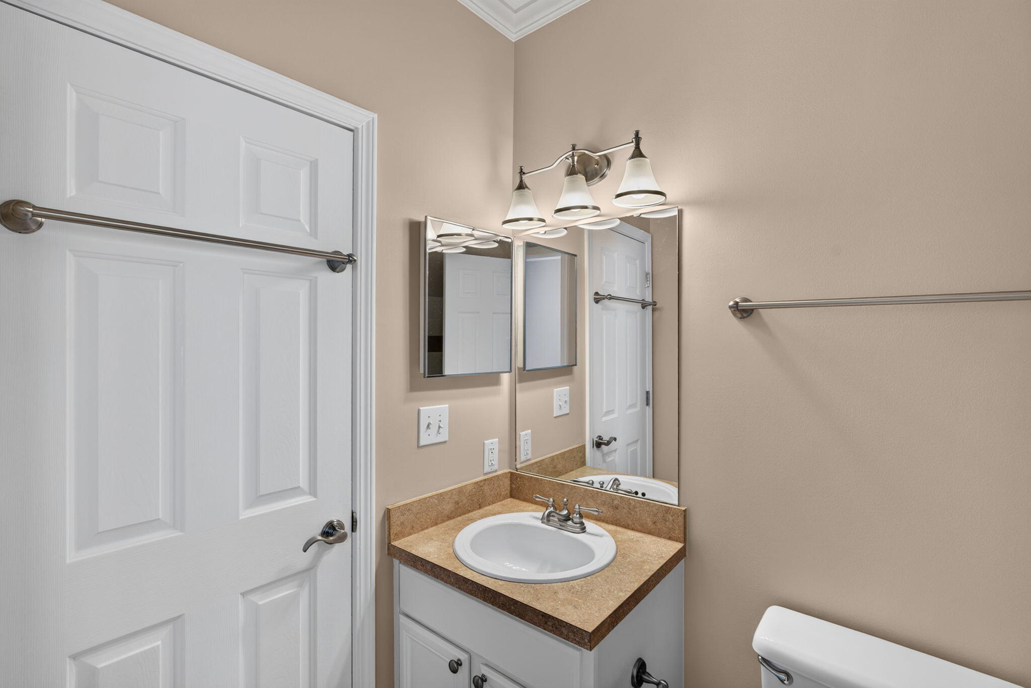 45 Sycamore Avenue Apt 836