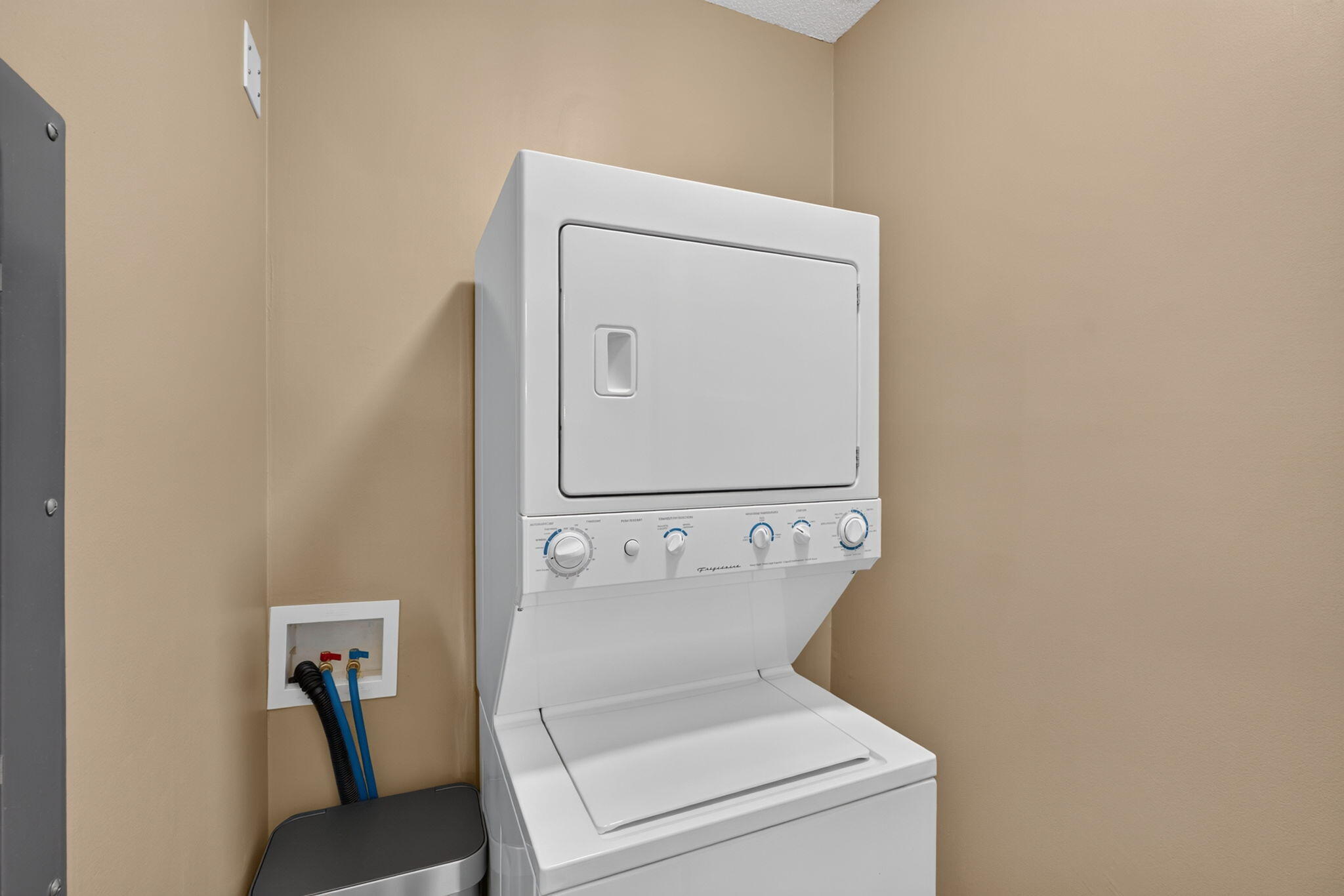 45 Sycamore Avenue Apt 836
