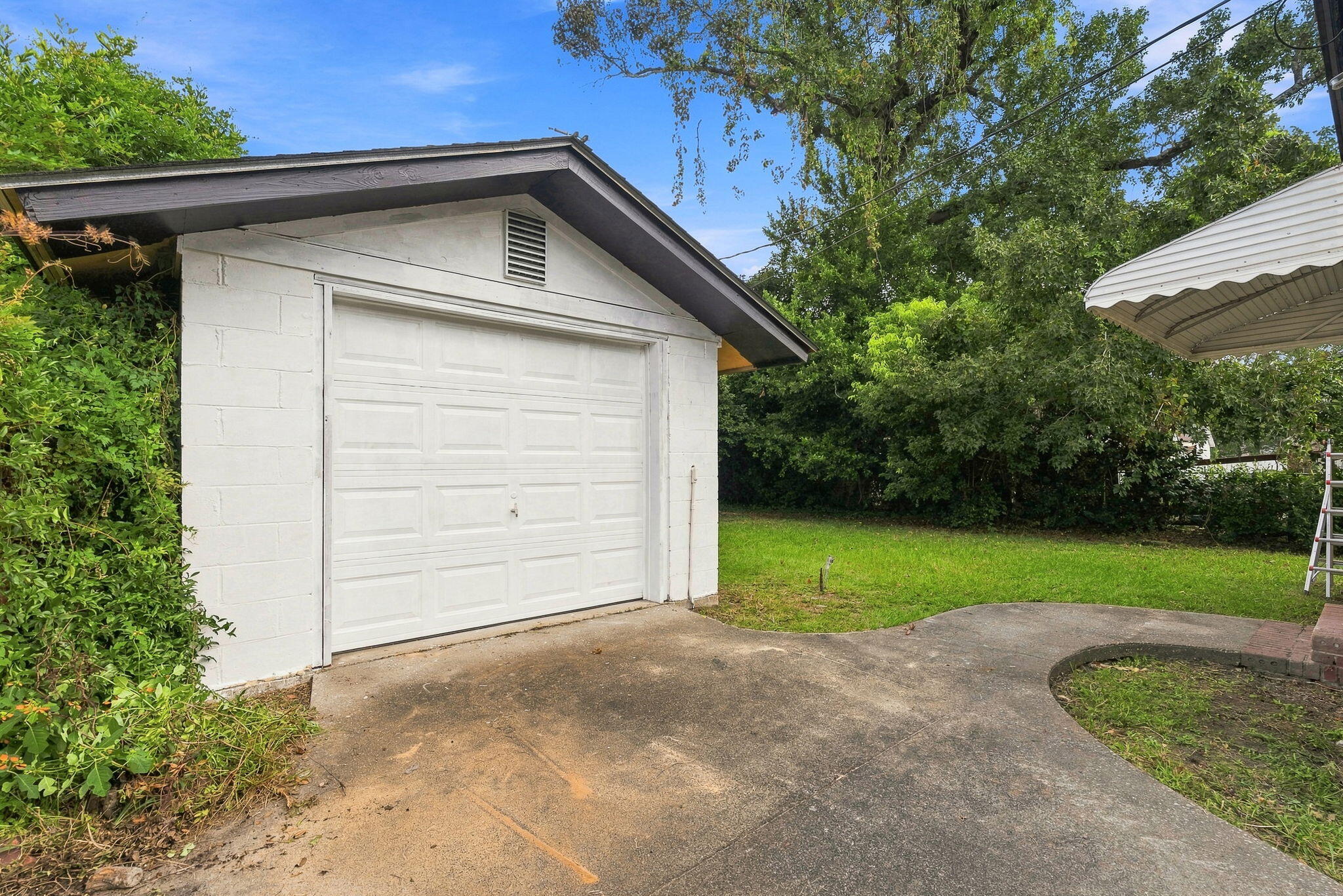 2129 Thornlee Drive
