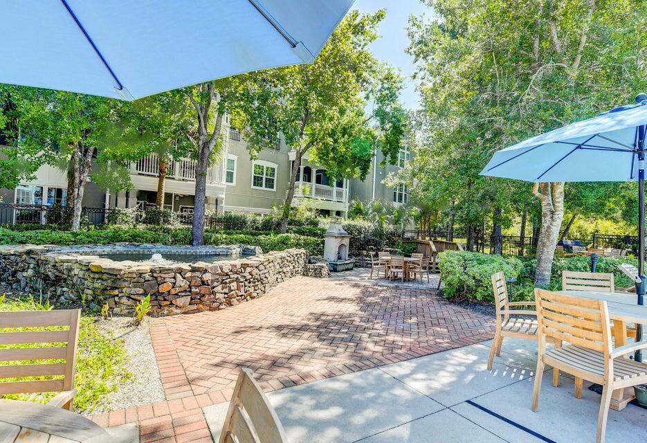 1426 Telfair Way