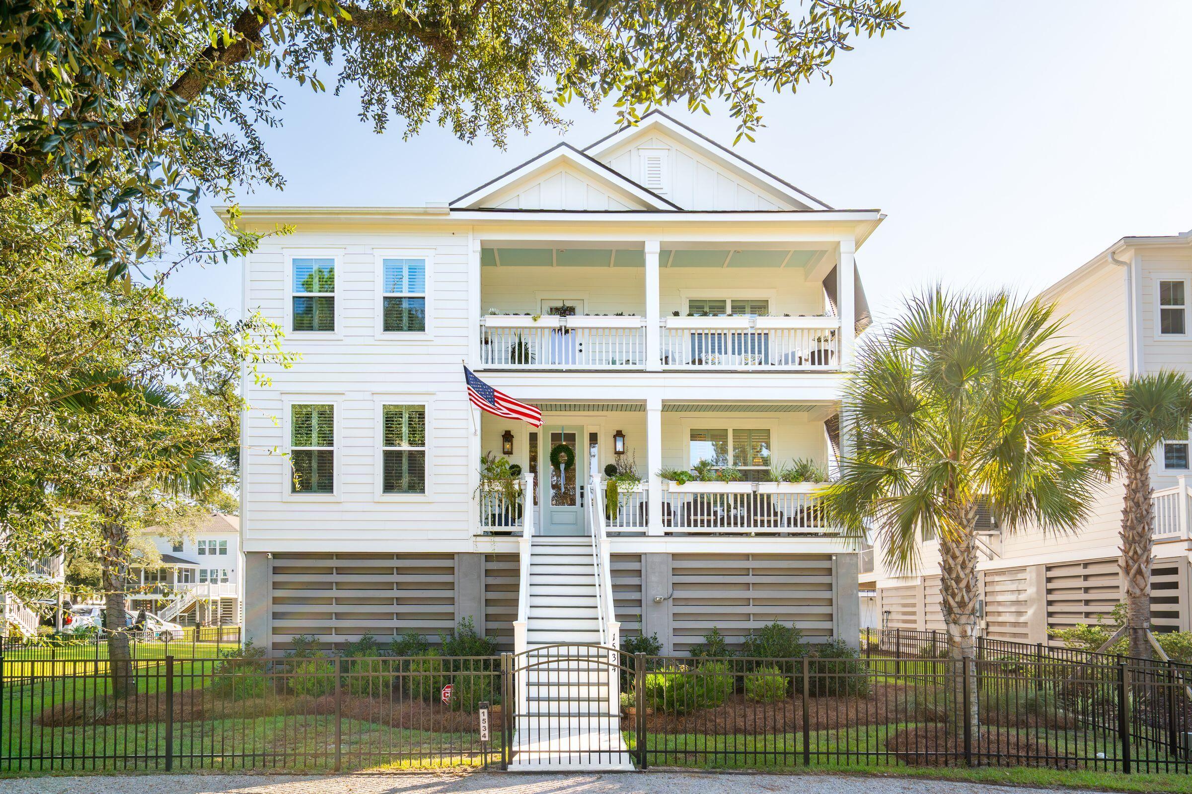 1534 N Lakeshore Drive
