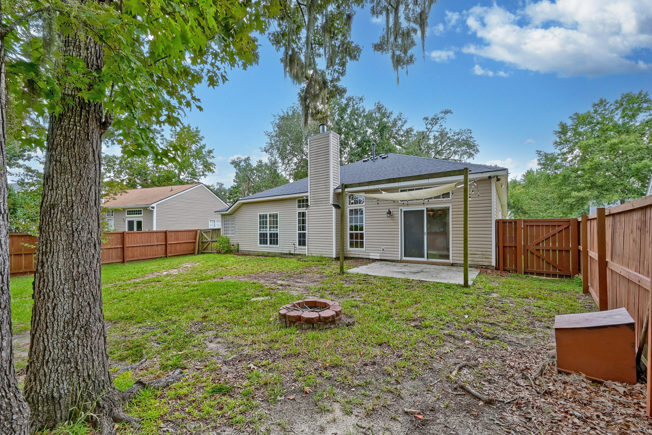 8608 Hickory Creek Court