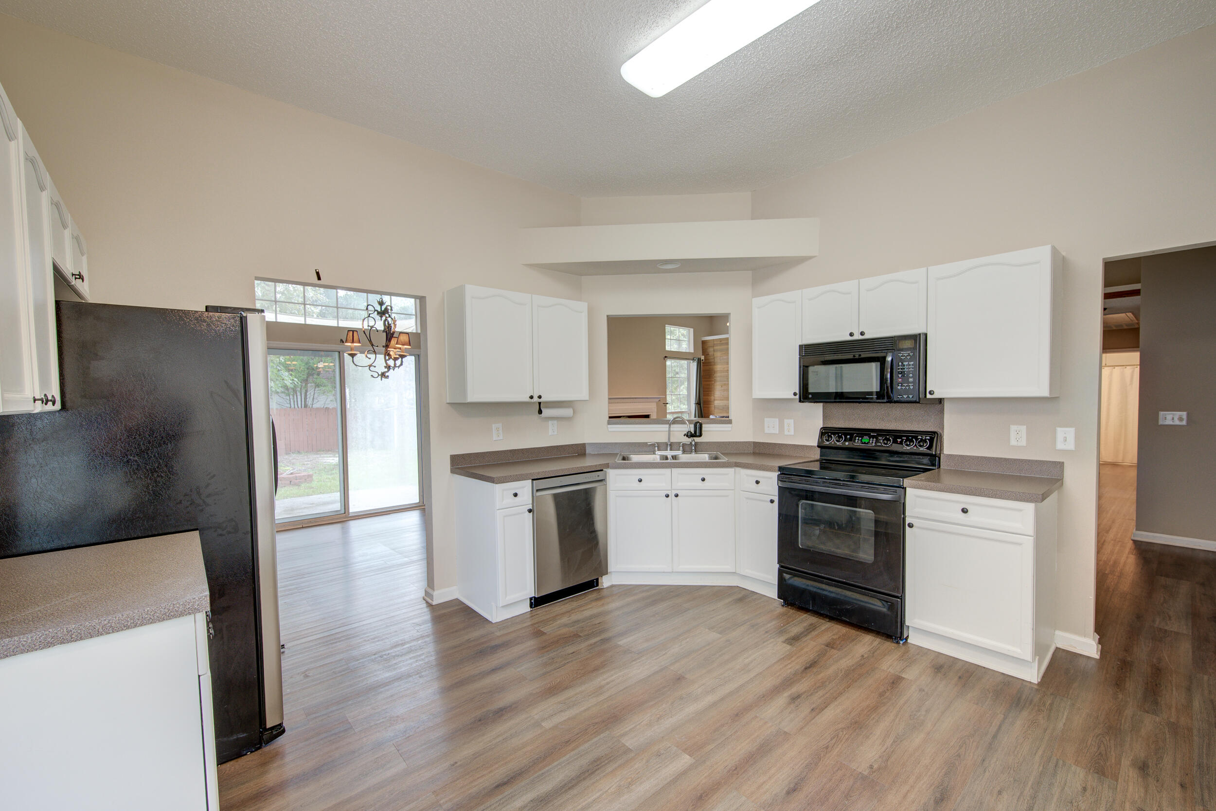 8608 Hickory Creek Court
