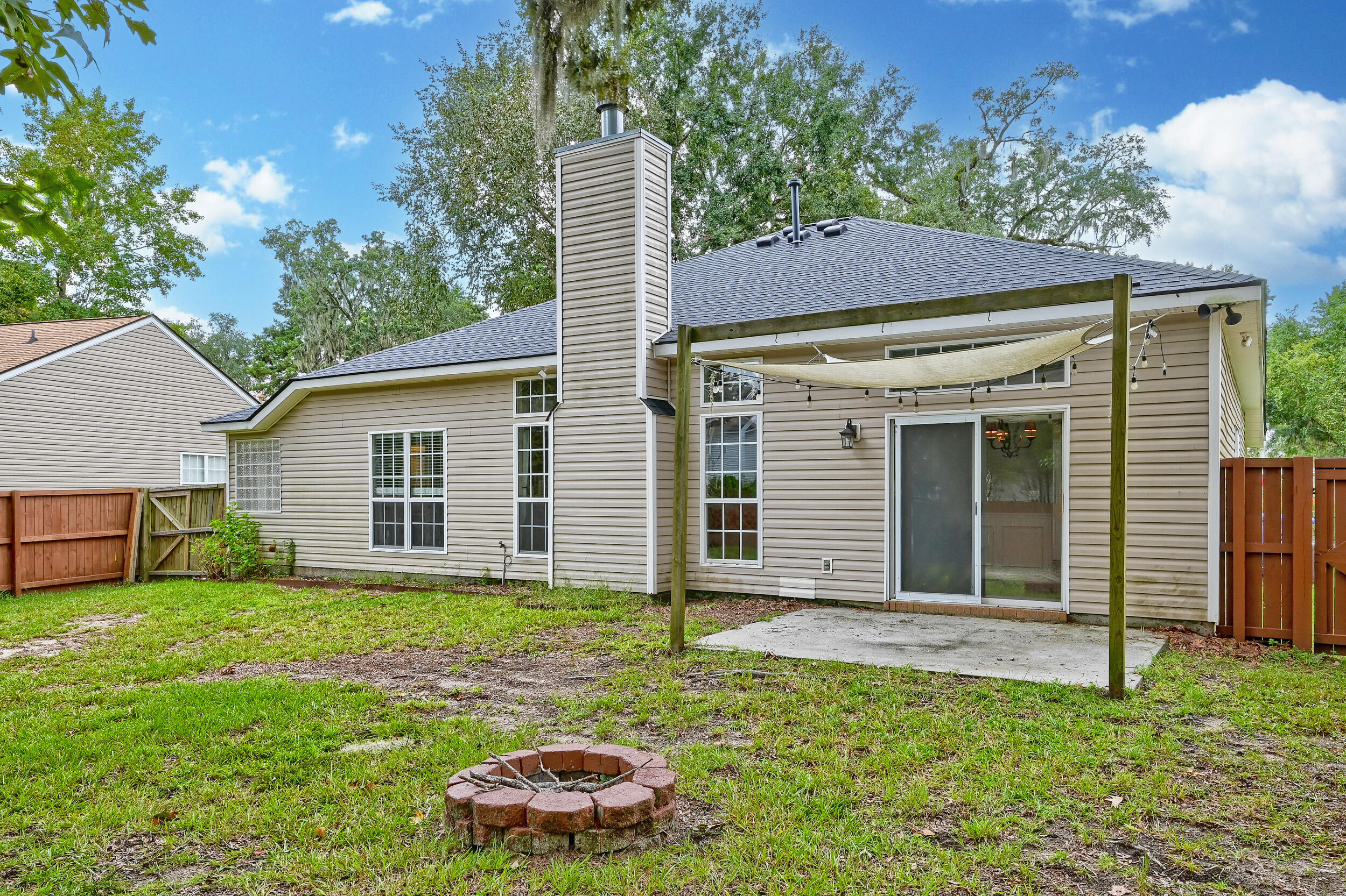 8608 Hickory Creek Court