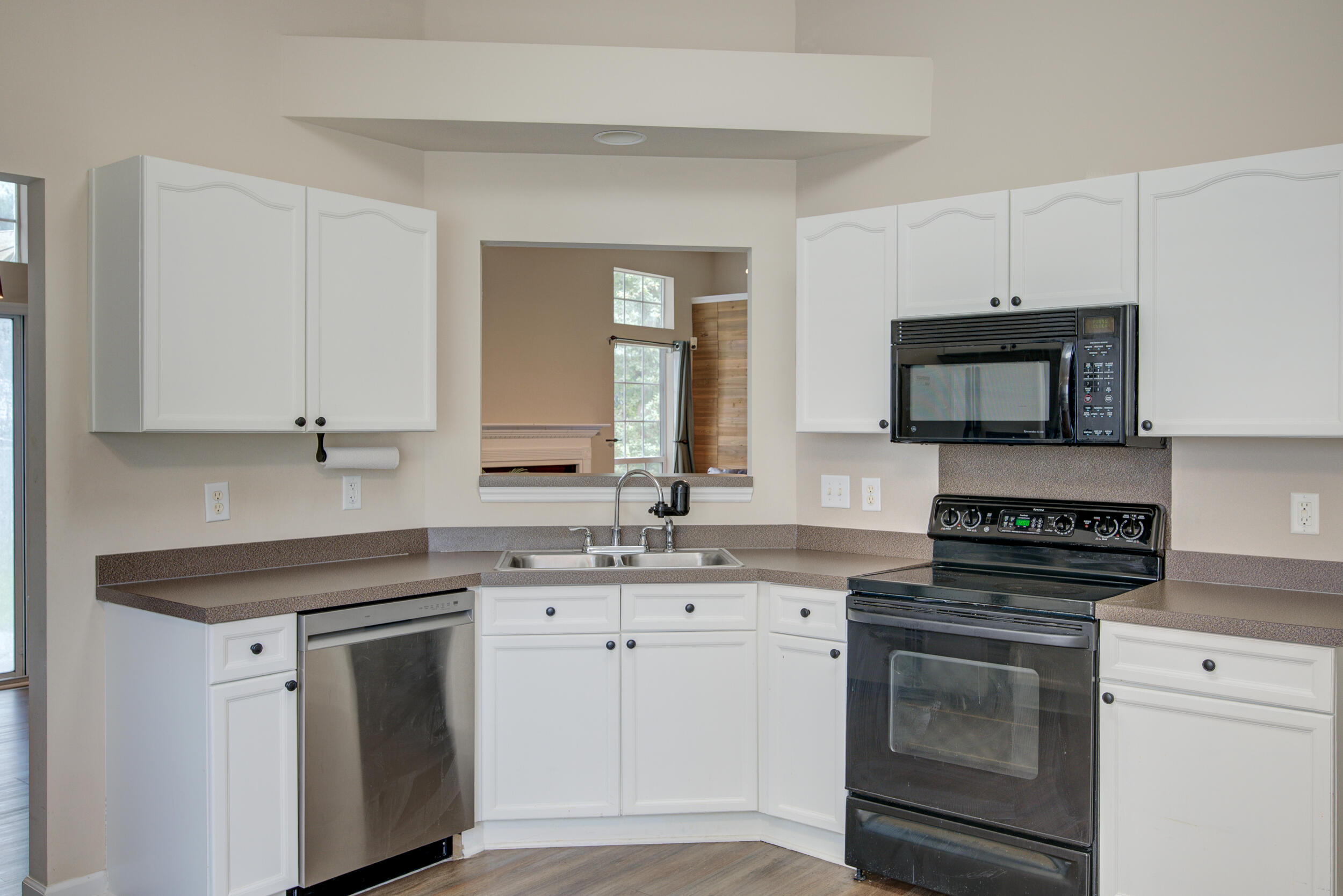 8608 Hickory Creek Court