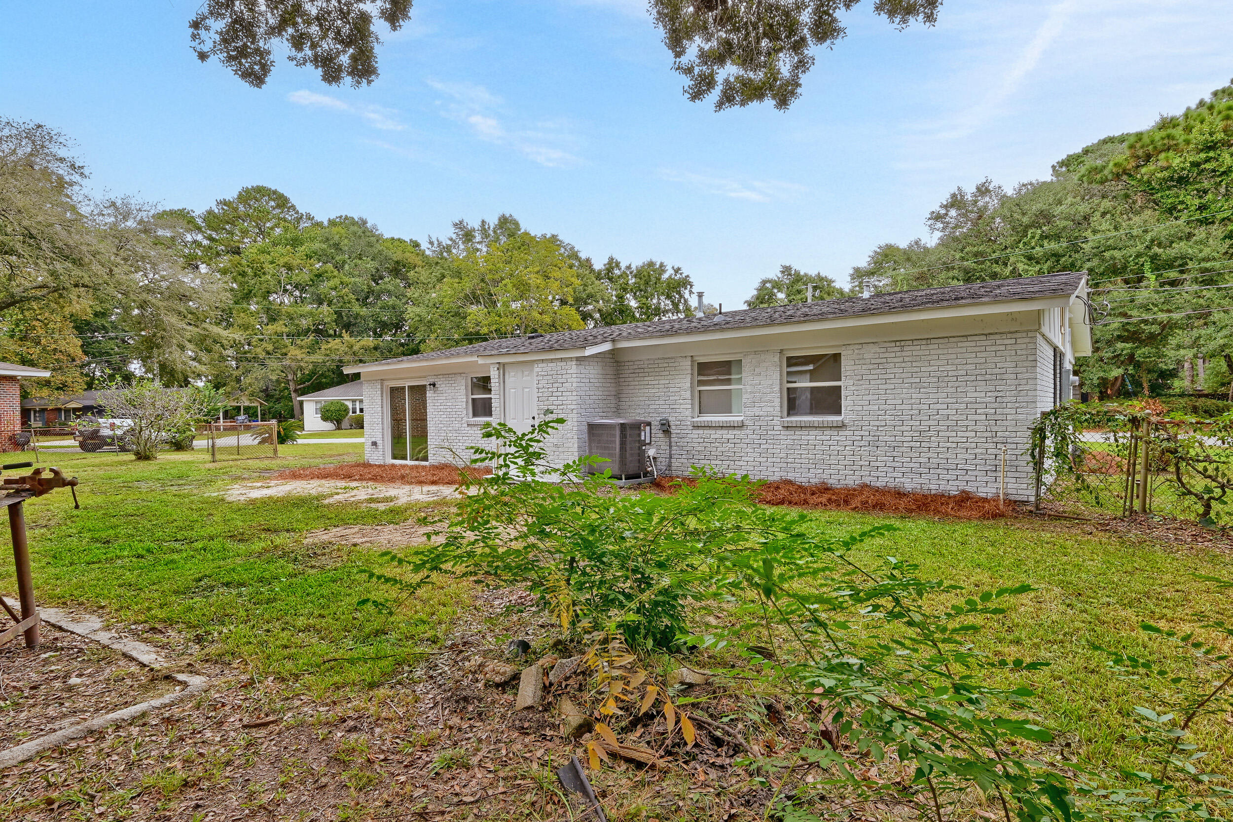 1472 Village Road