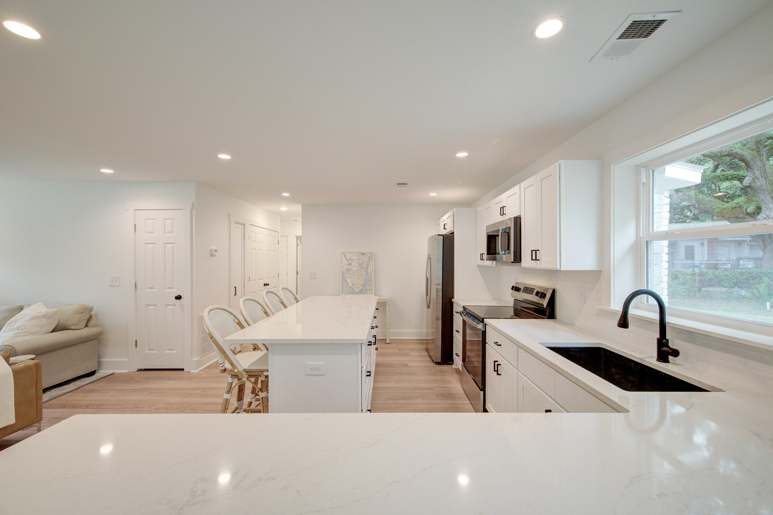1472 Village Road