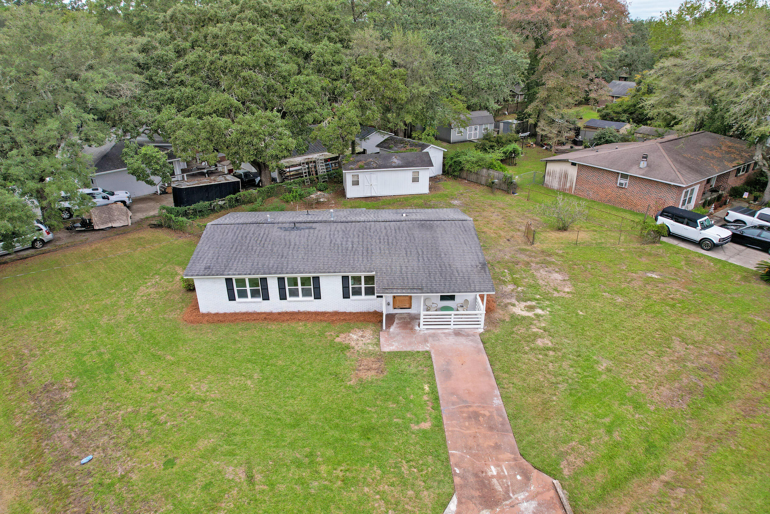 1472 Village Road
