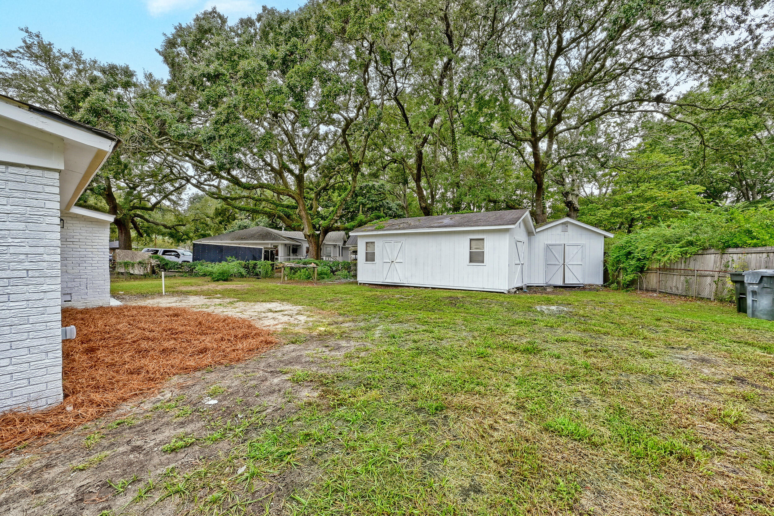 1472 Village Road