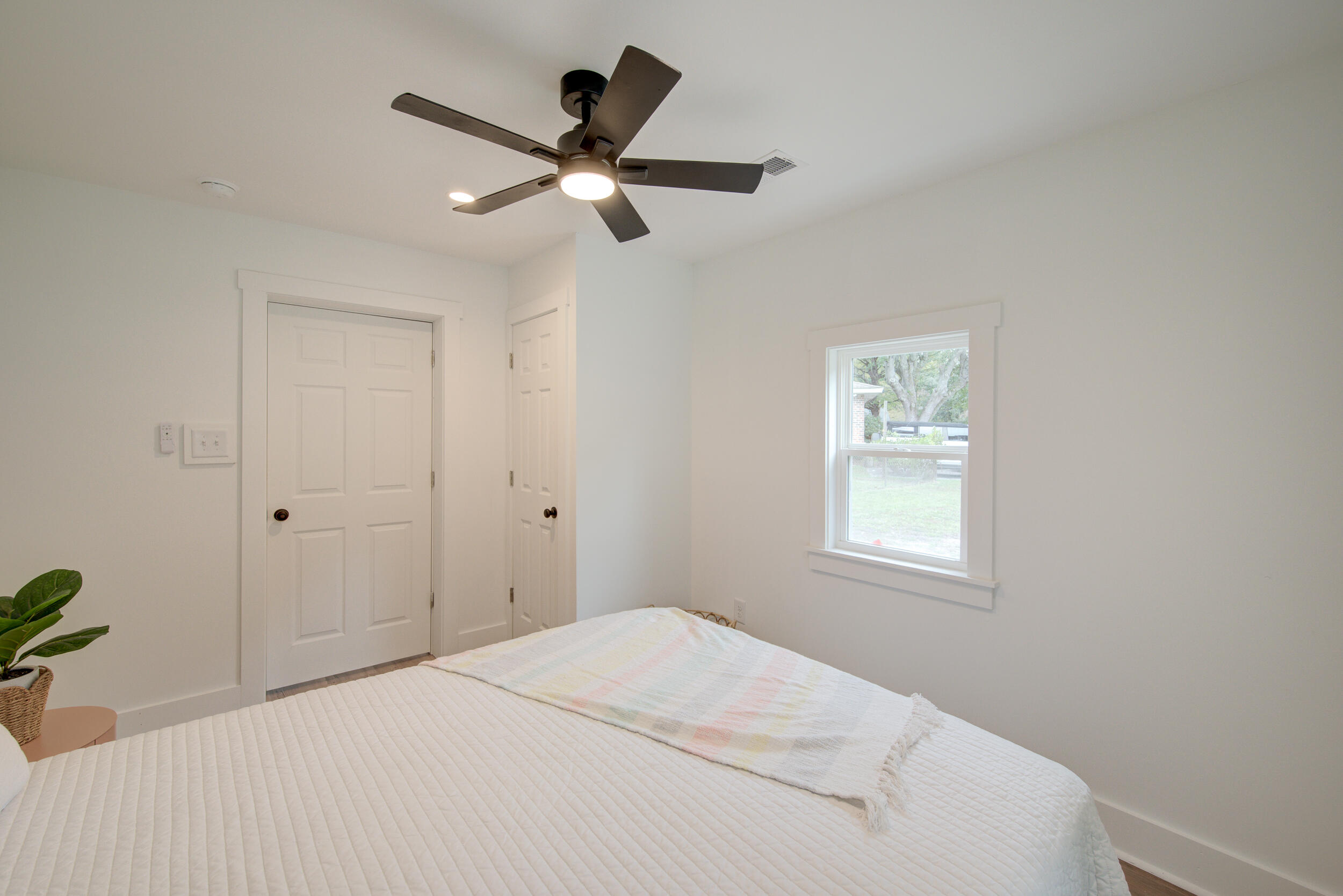 1472 Village Road