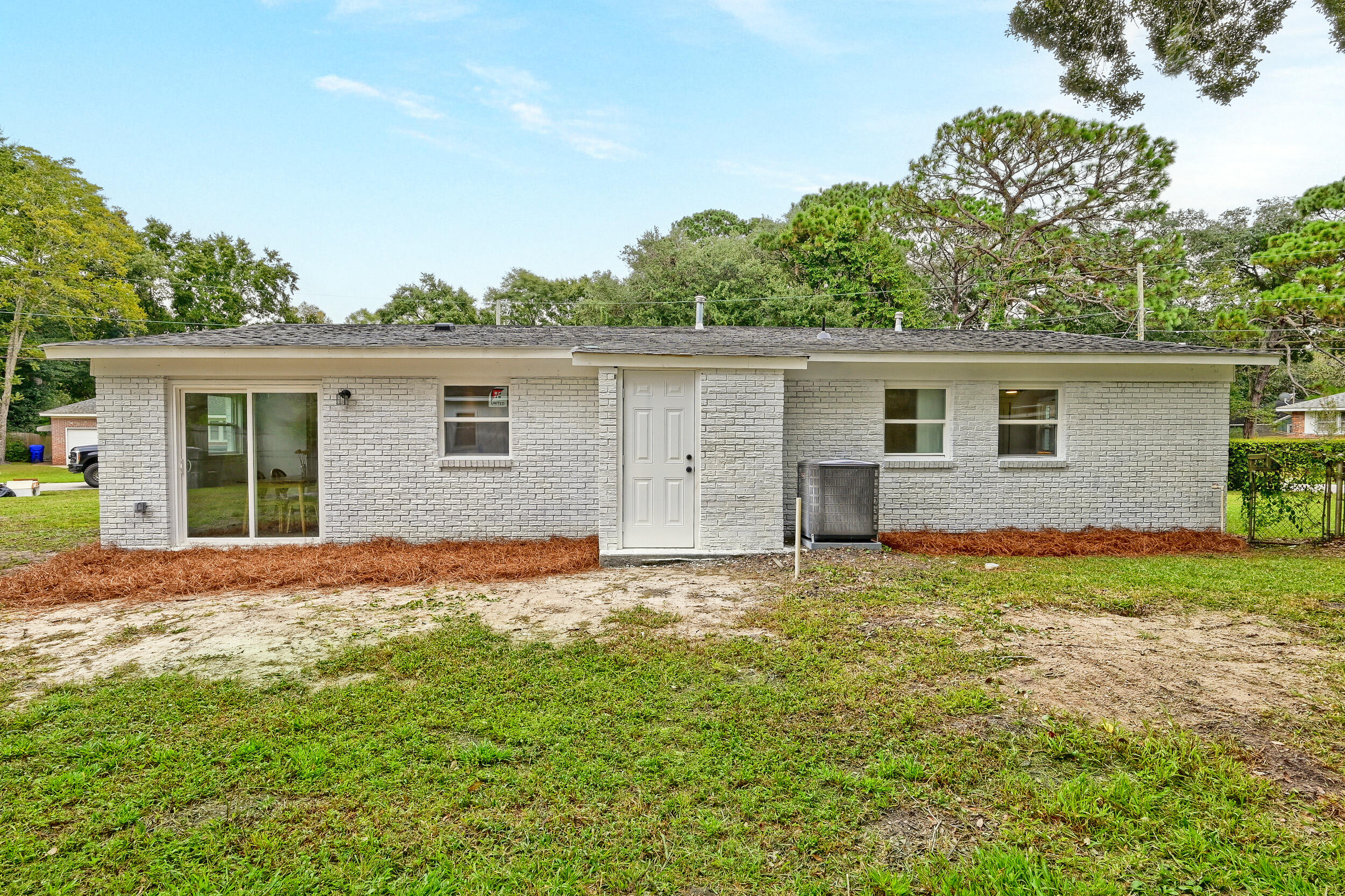 1472 Village Road