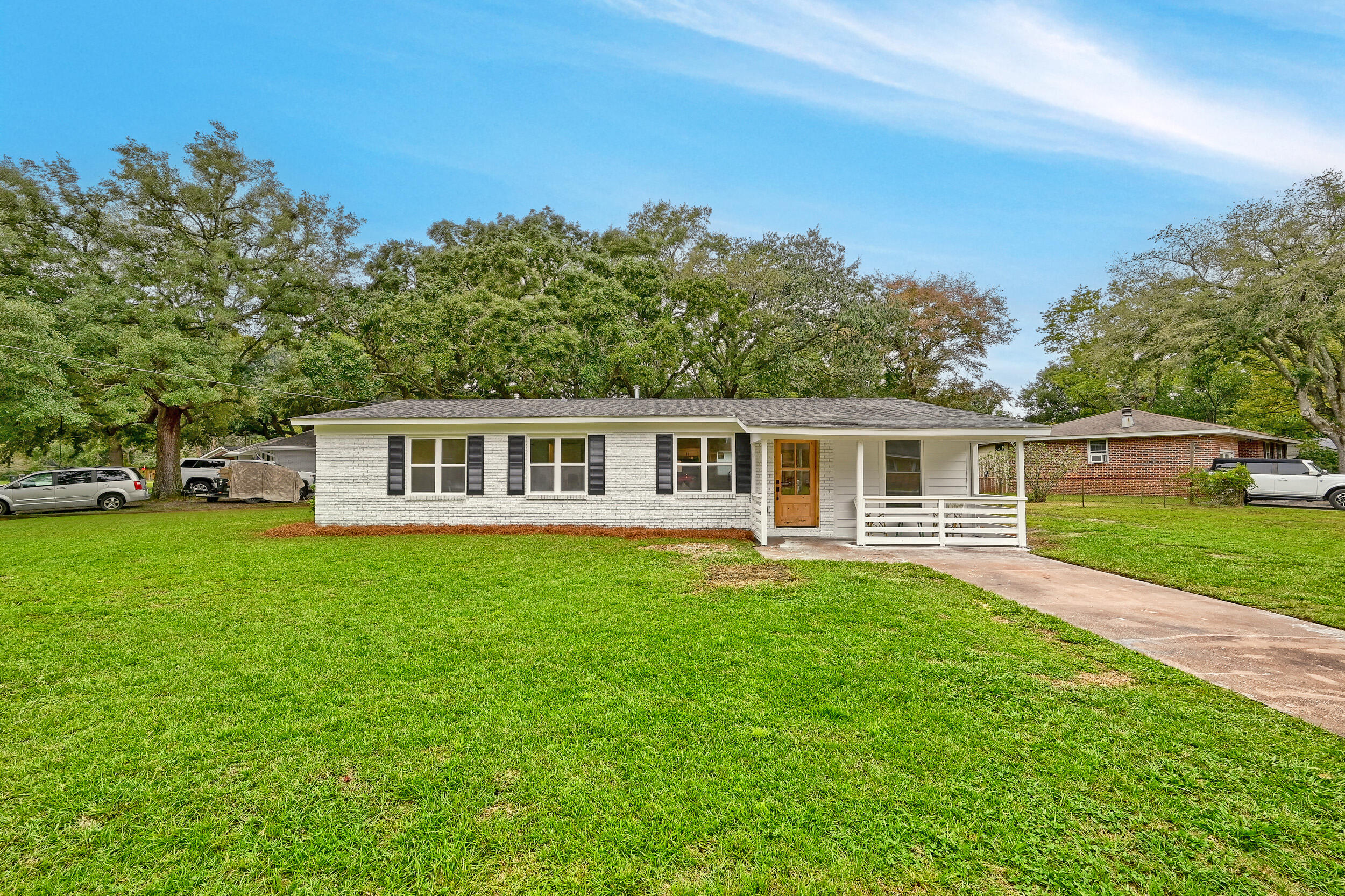1472 Village Road