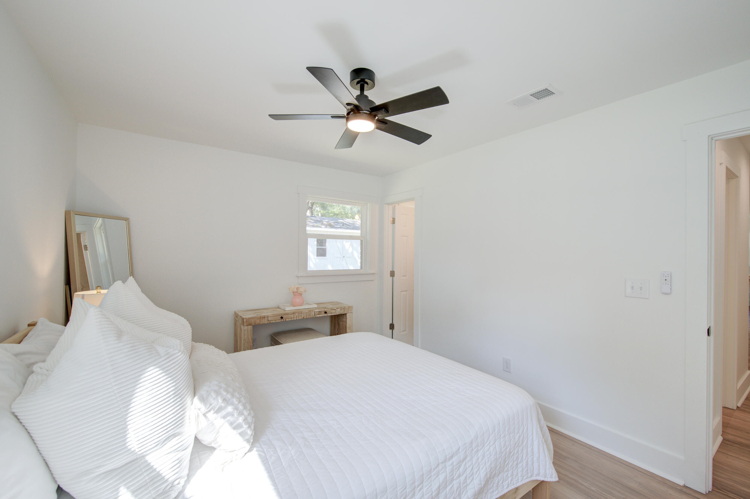 1472 Village Road