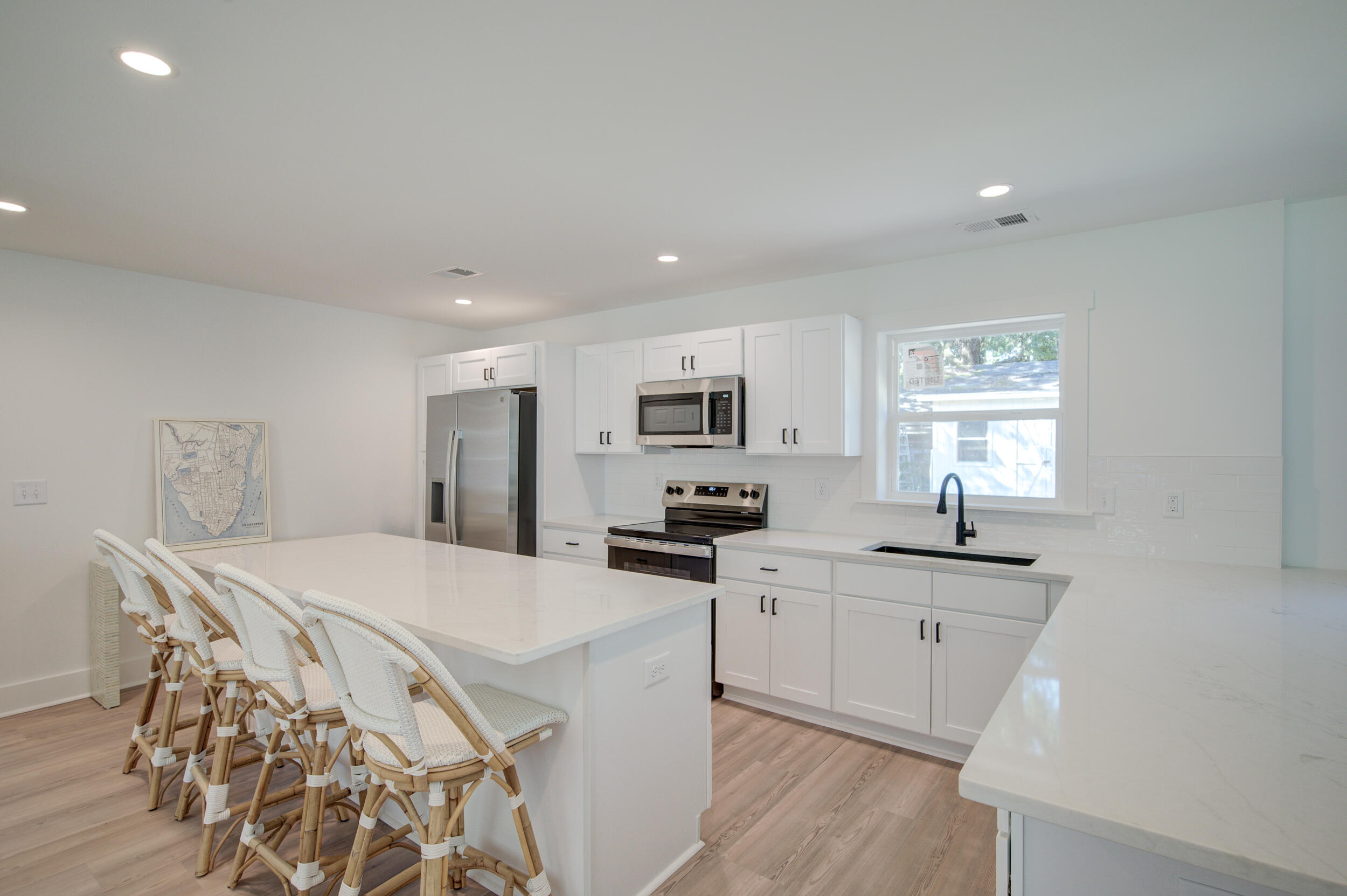 1472 Village Road