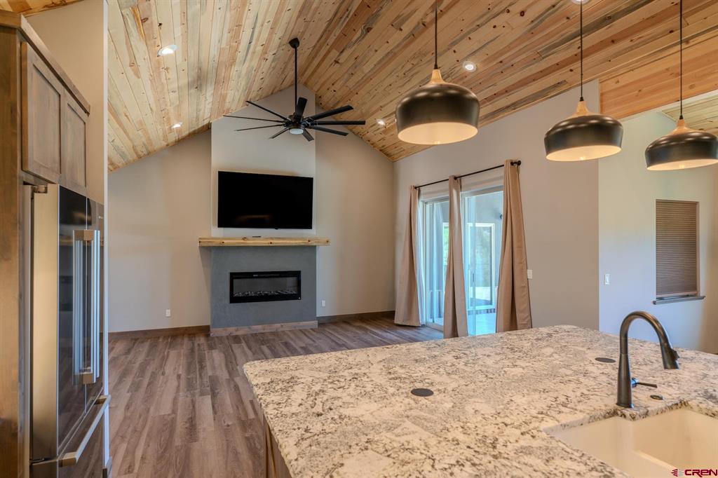 1700 Thoroughbred Road