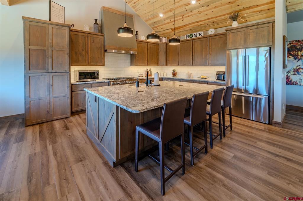 1700 Thoroughbred Road
