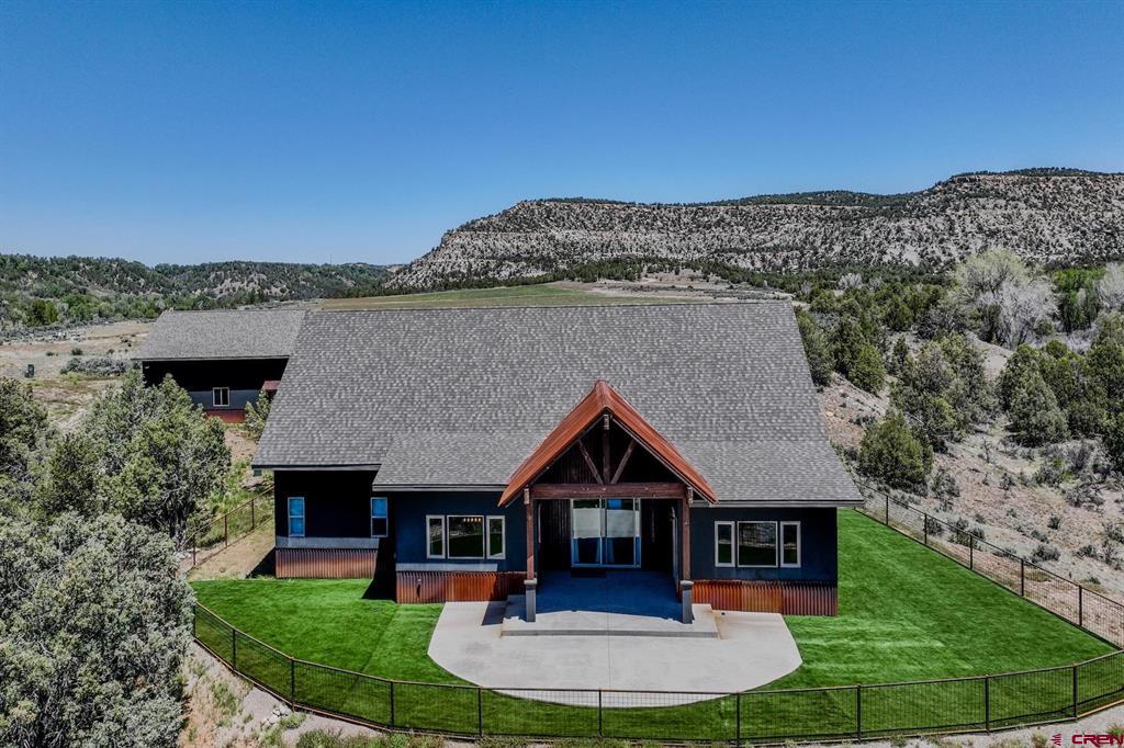 1700 Thoroughbred Road
