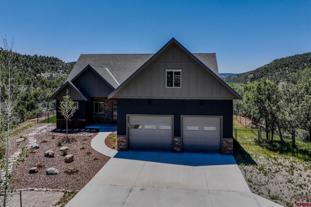 1700 Thoroughbred Road