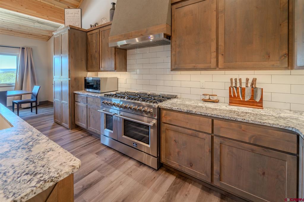 1700 Thoroughbred Road