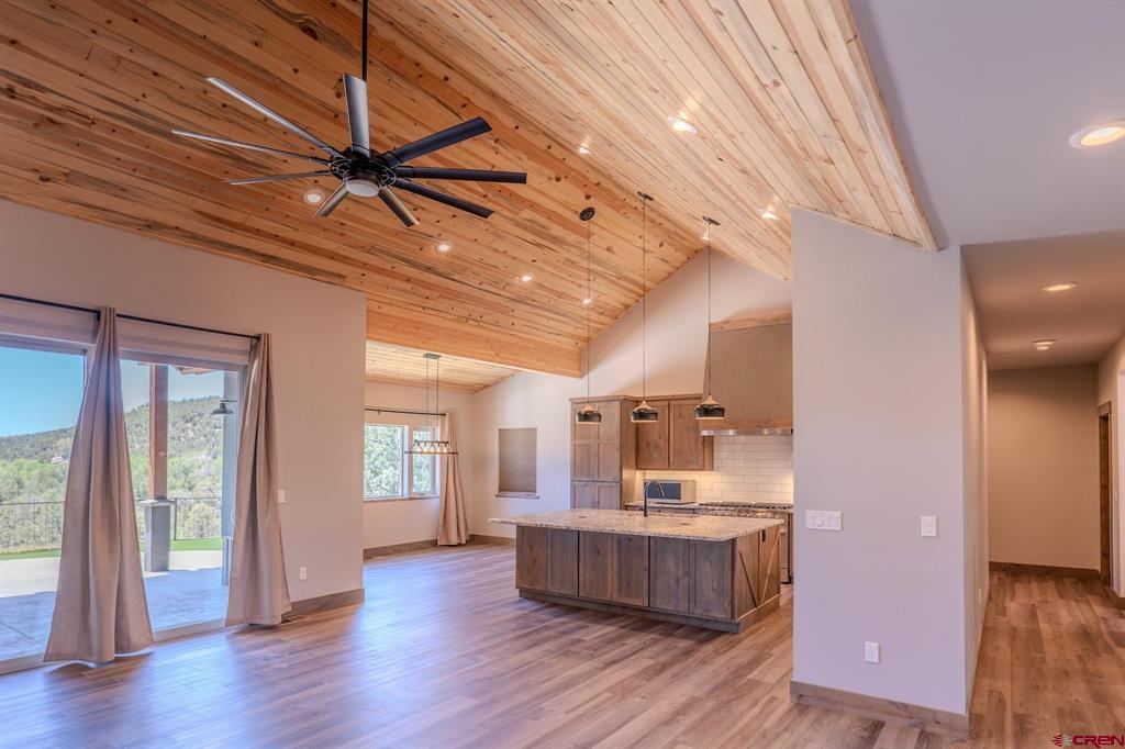 1700 Thoroughbred Road