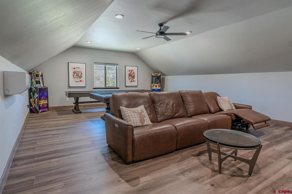 1700 Thoroughbred Road