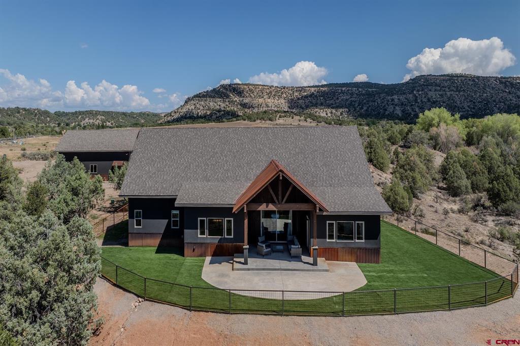 1700 Thoroughbred Road