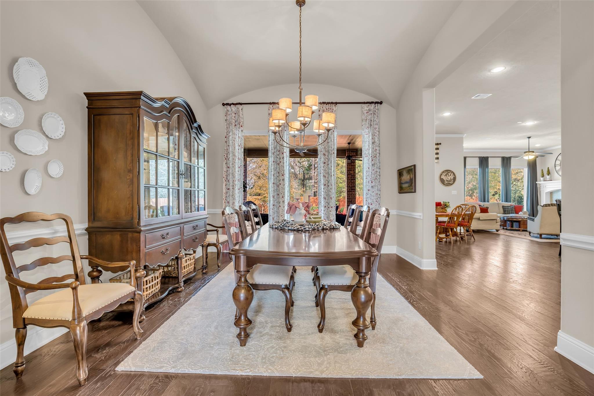 2119 Barton Woods Boulevard