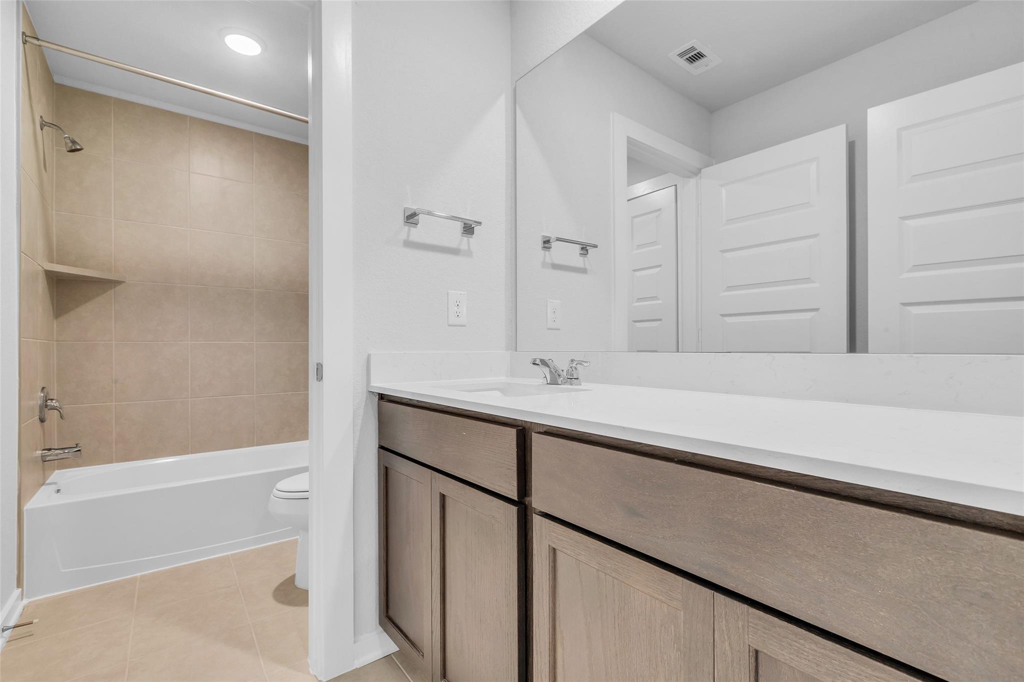 8550 Blueberry Ash Street