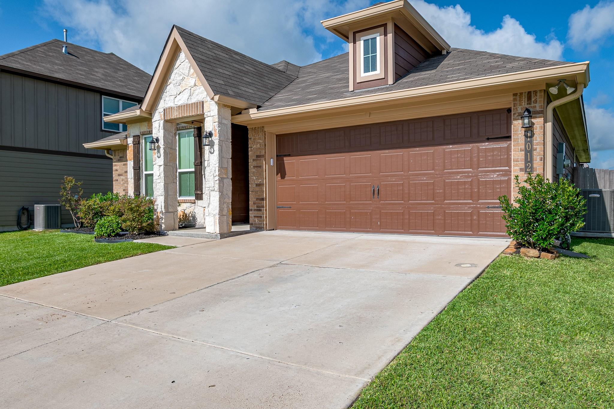 1012 Old Vine Road