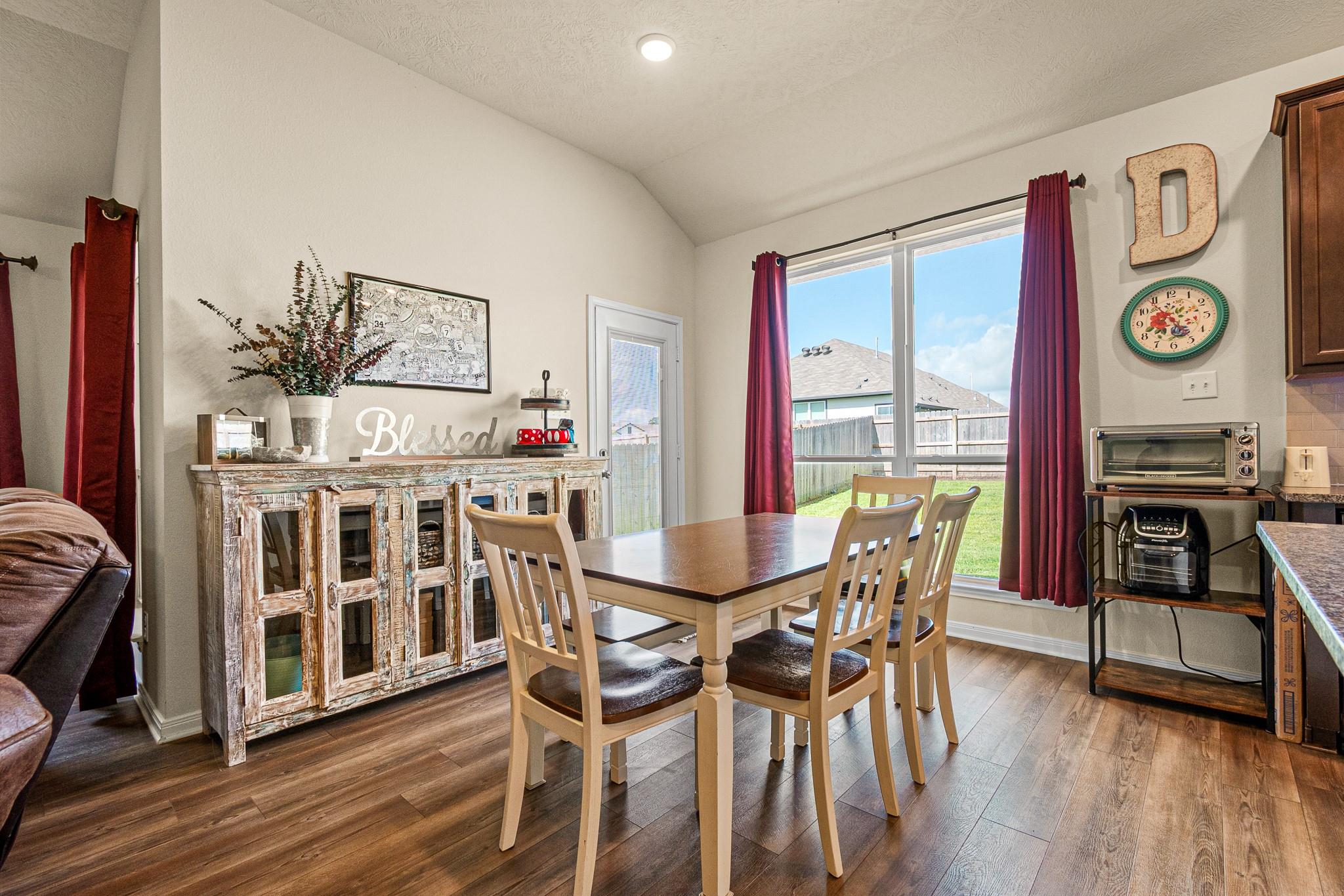 1012 Old Vine Road