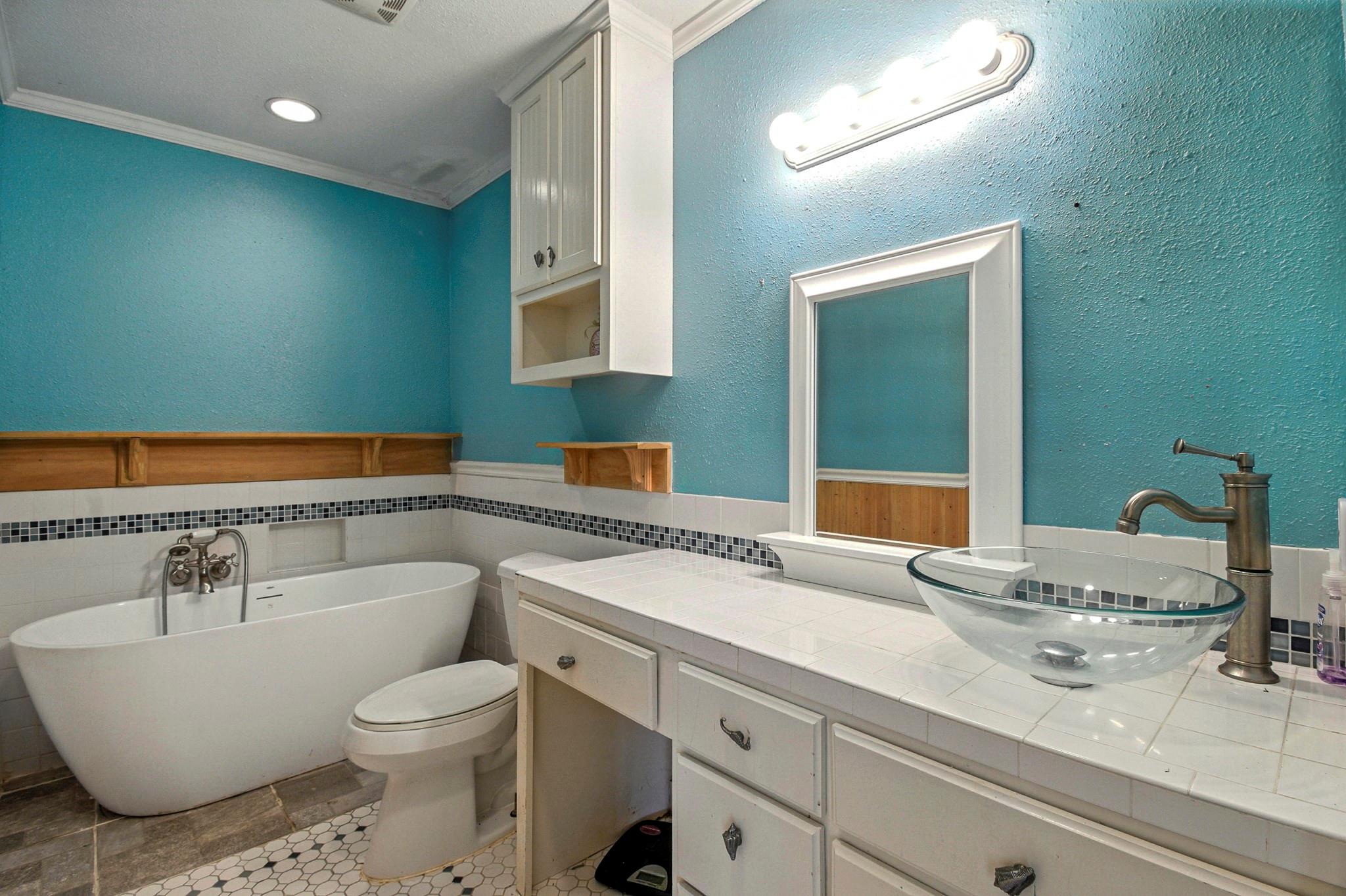 13905 Henry Harris Road