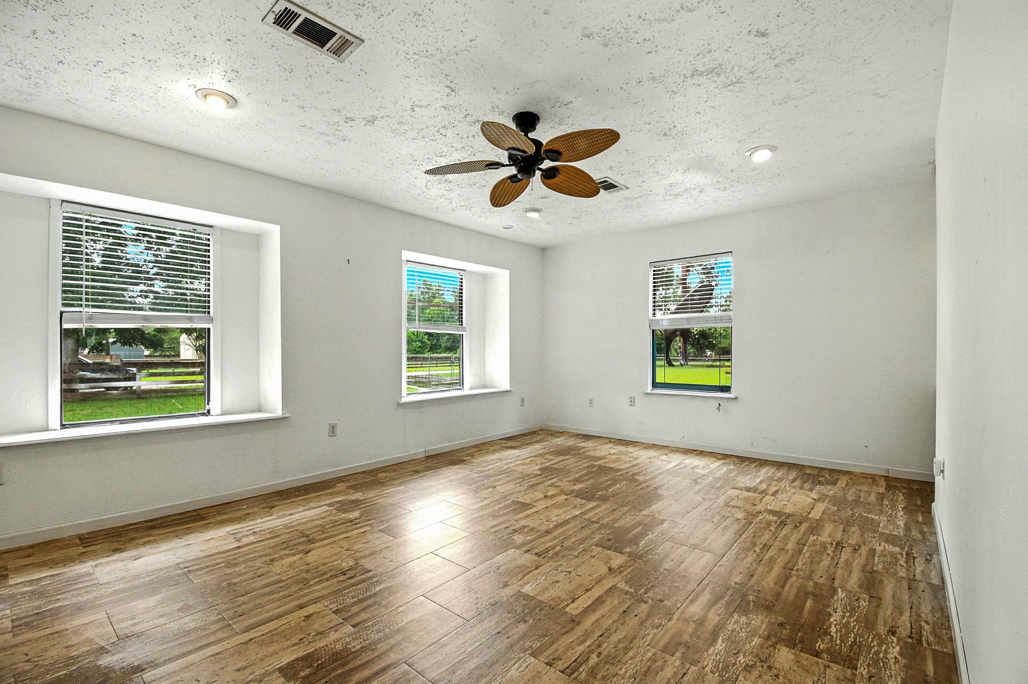 13905 Henry Harris Road