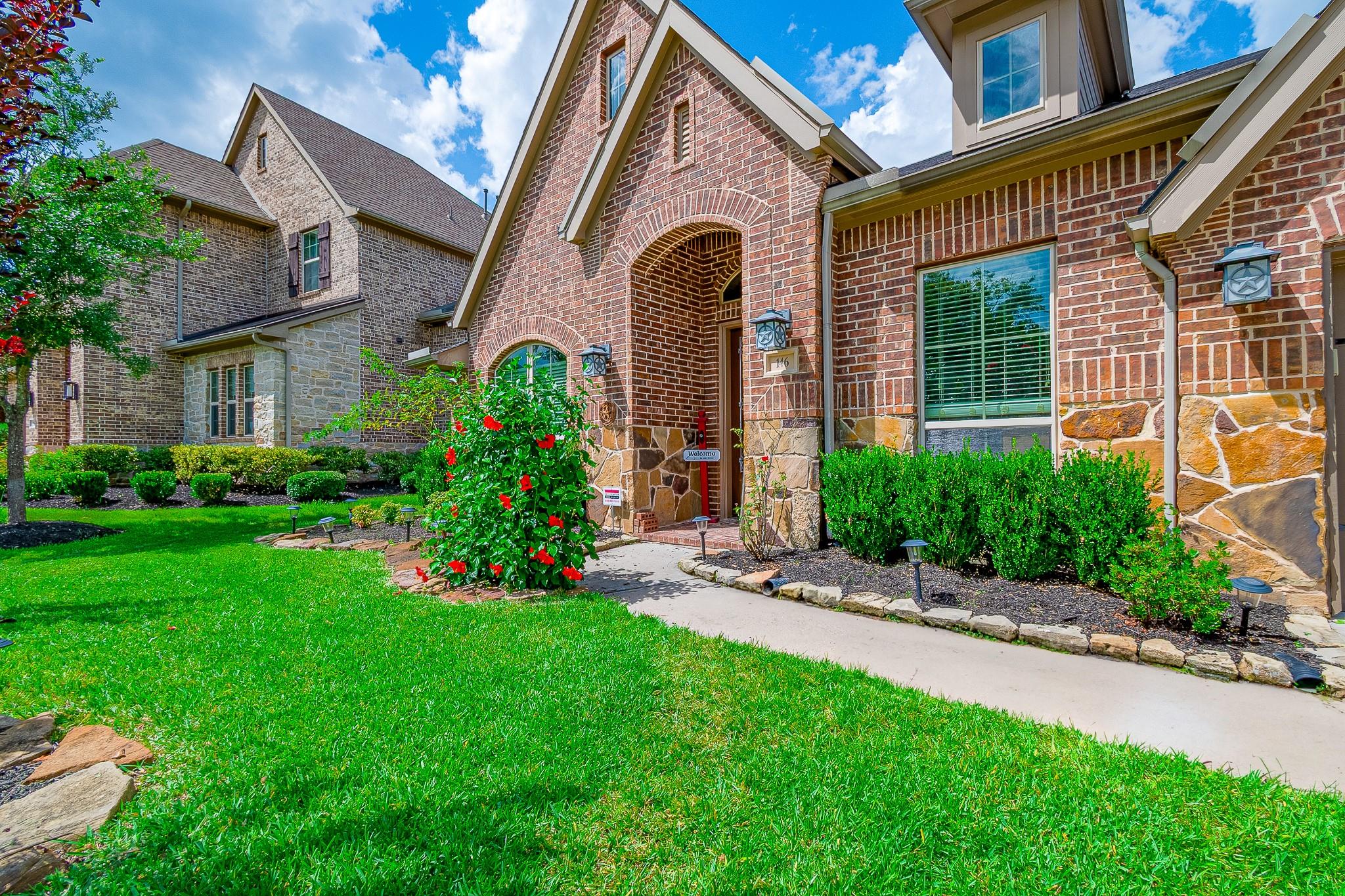 146 Cliftons Curve Way