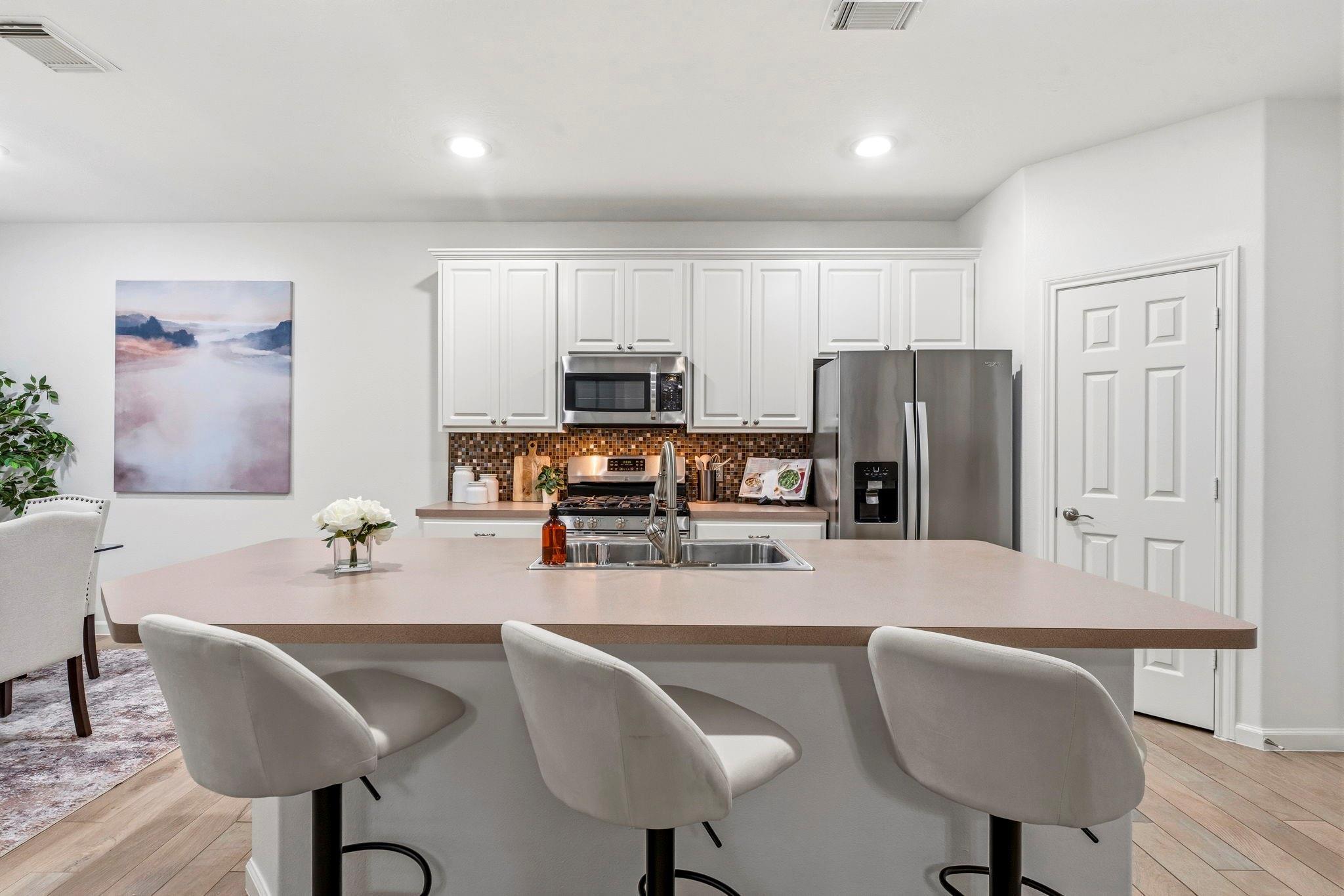 103 Ledgestone Place
